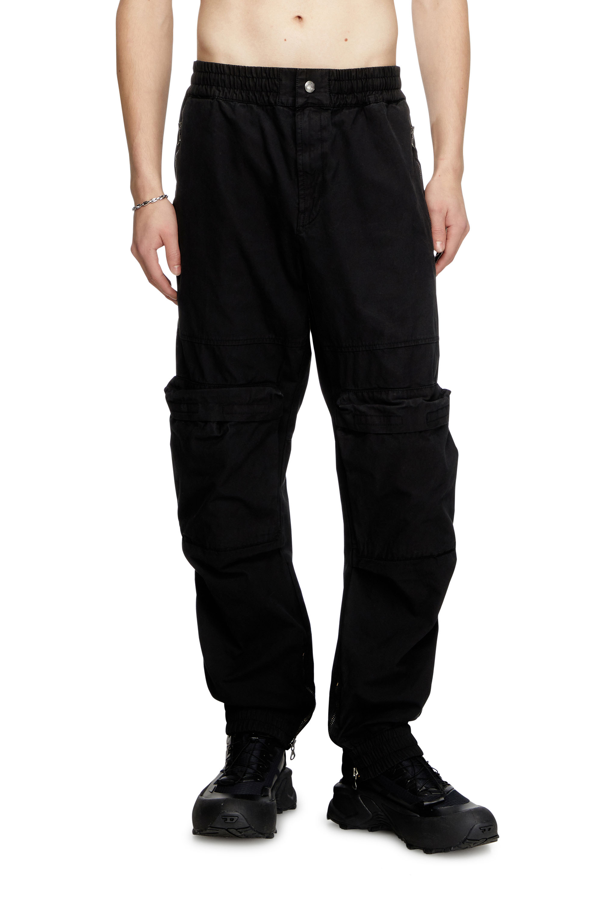 Diesel - P-BEECK, Pantalon cargo en coton bio délavé Homme in Noir - 1