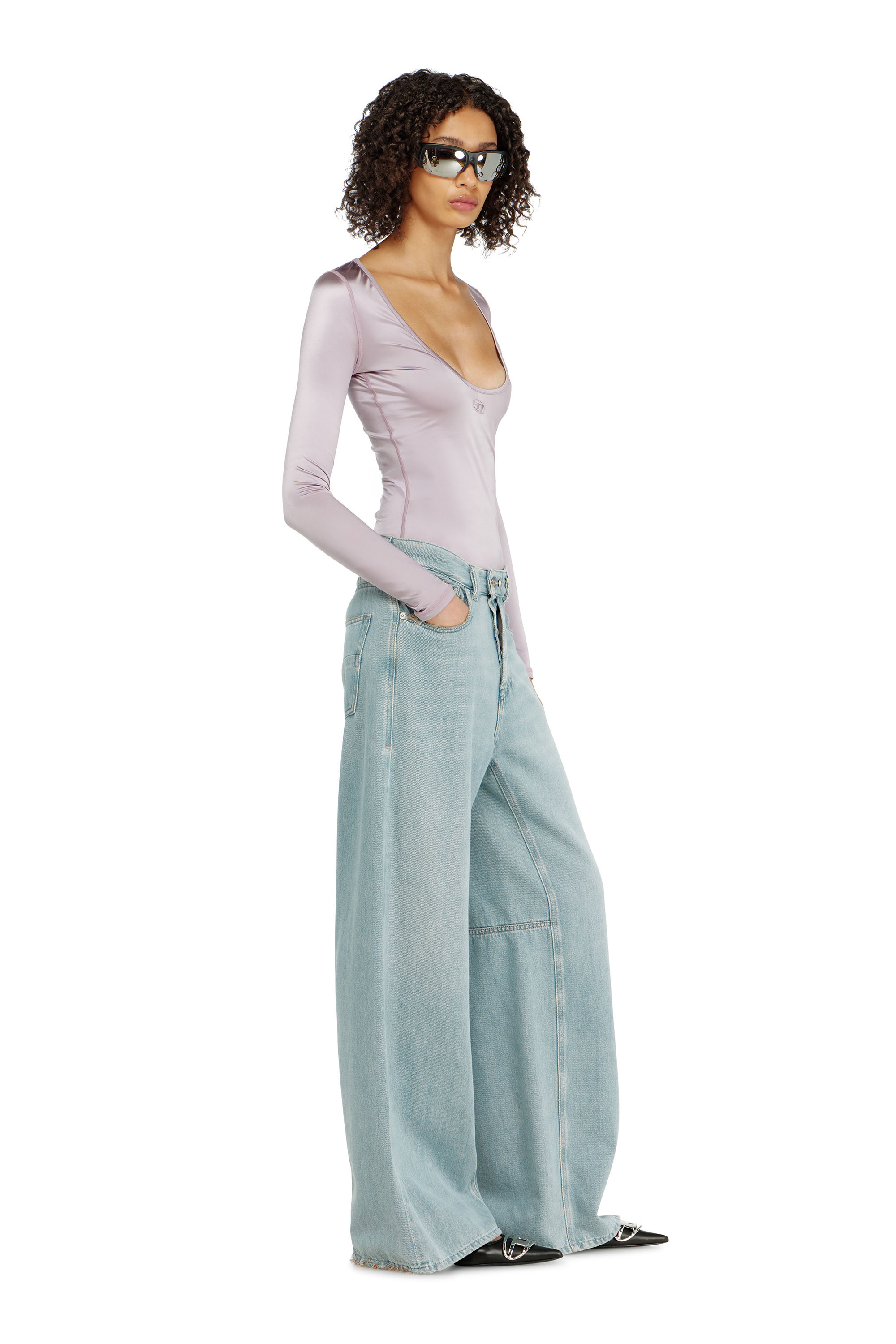 Diesel - Relaxed Jeans 1996 D-Sire 09P84 Femme, Bleu Clair - Image 2