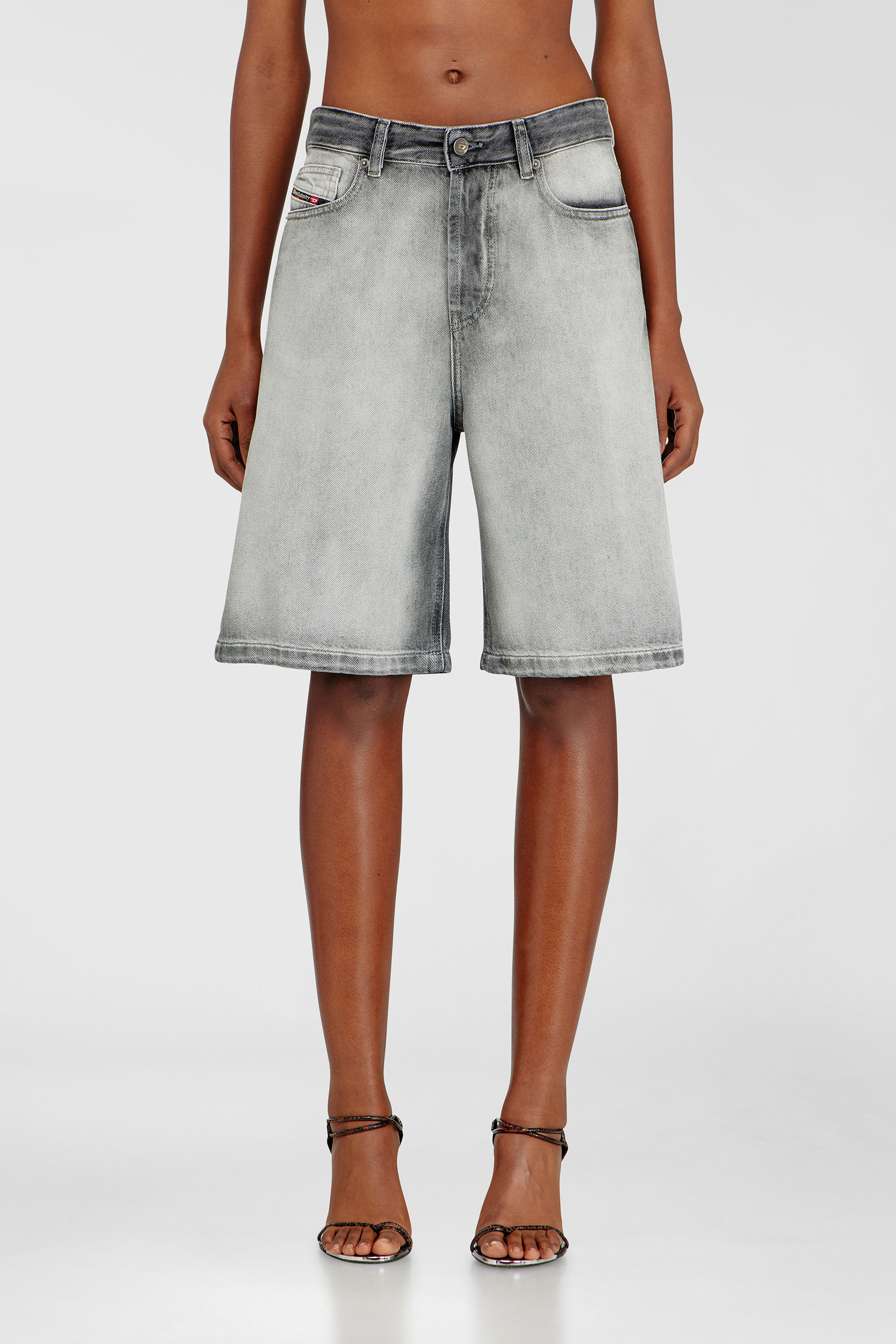 Diesel - DE-SIRE-SHORT-FSI, Shorts en denim skeleton doux Femme in Gris - 3