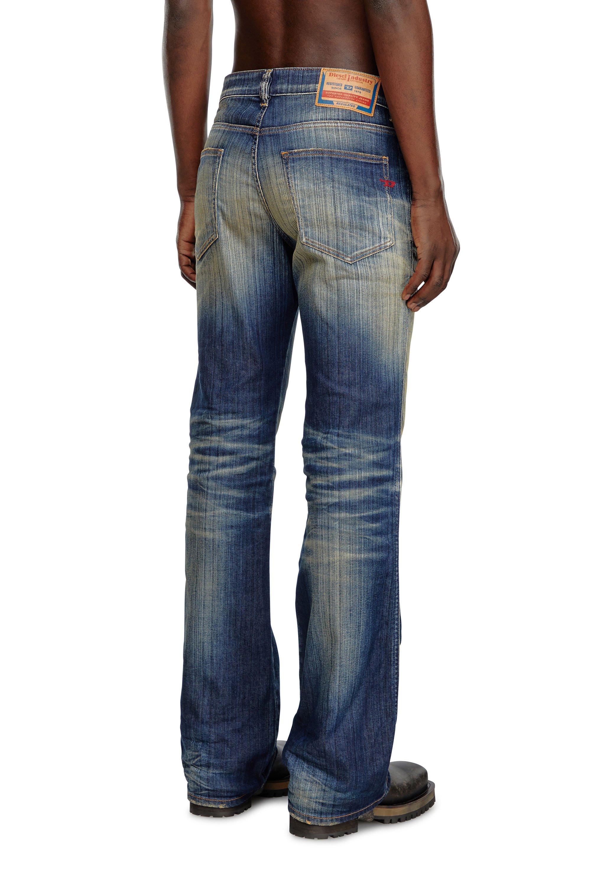 Diesel - Homme Bootcut Jeans 1998 D-Buck 09J46, Bleu Foncé - Image 4