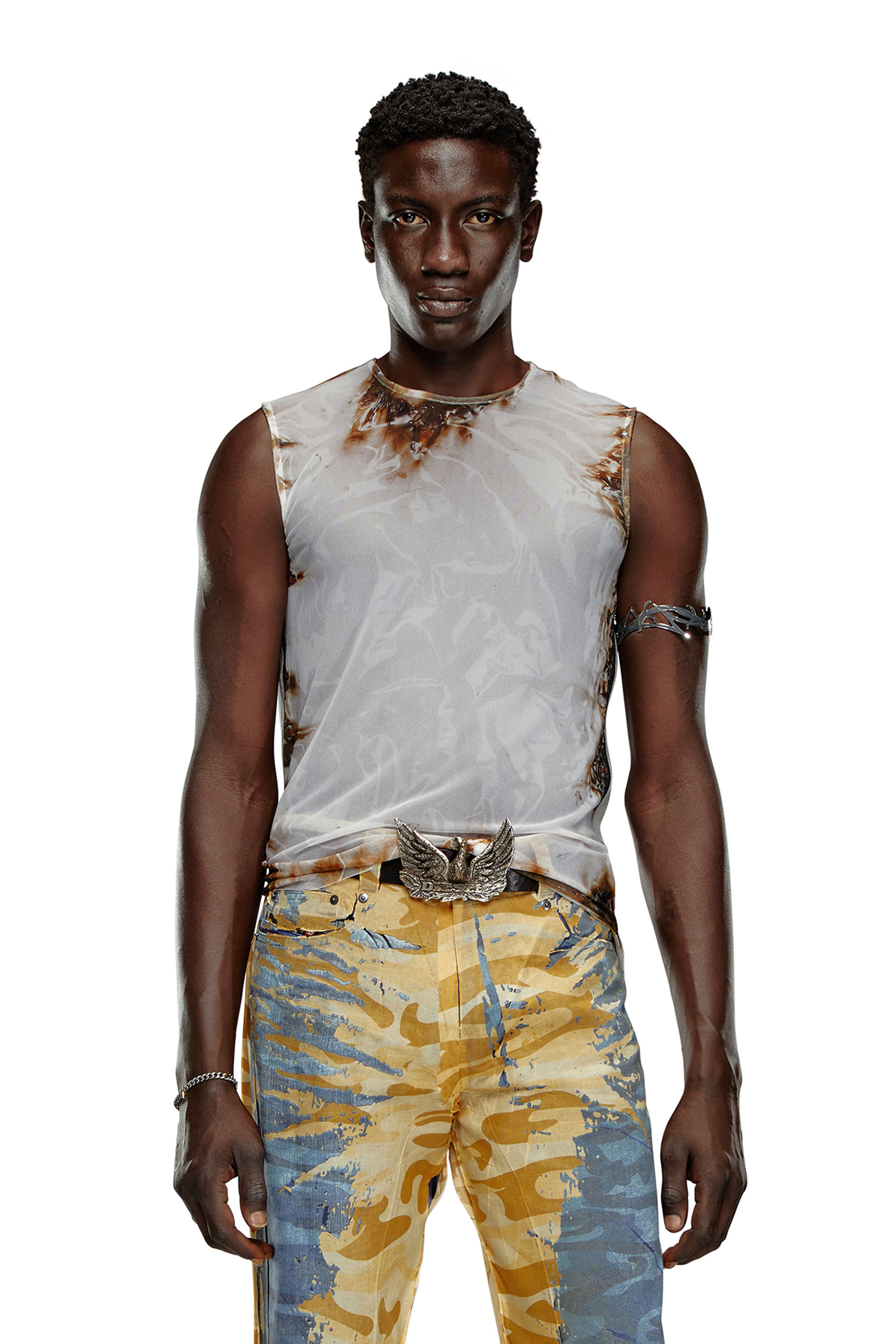 Diesel - T-BISCO-BURN-ART, Top en tulle avec imprimé plastique brûlé Homme in Polychrome - 1