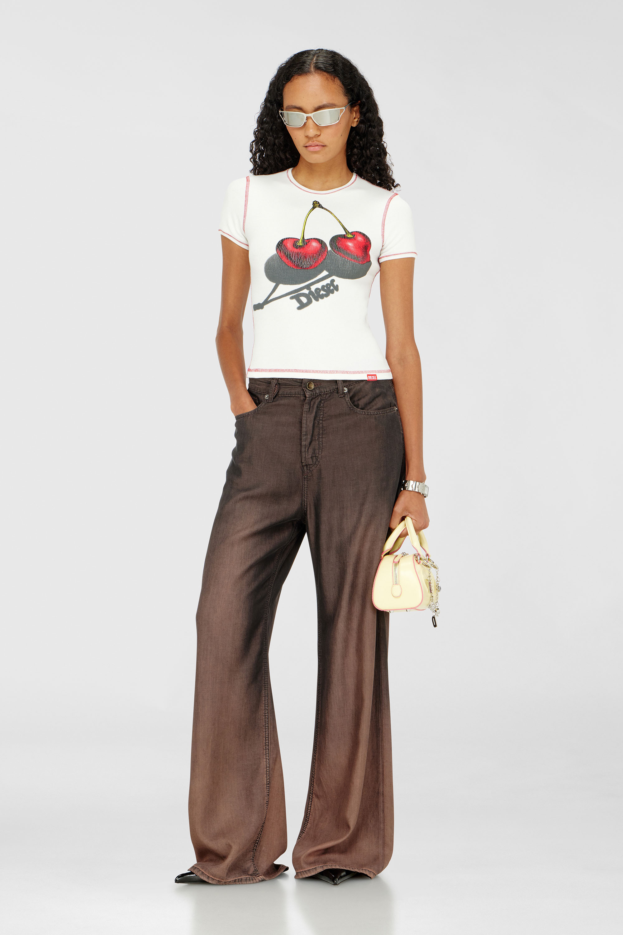 Diesel - SV-T-ELE-CHER, T-shirt en coton slim avec imprim&eacute; cerise Femme in Blanc - 1