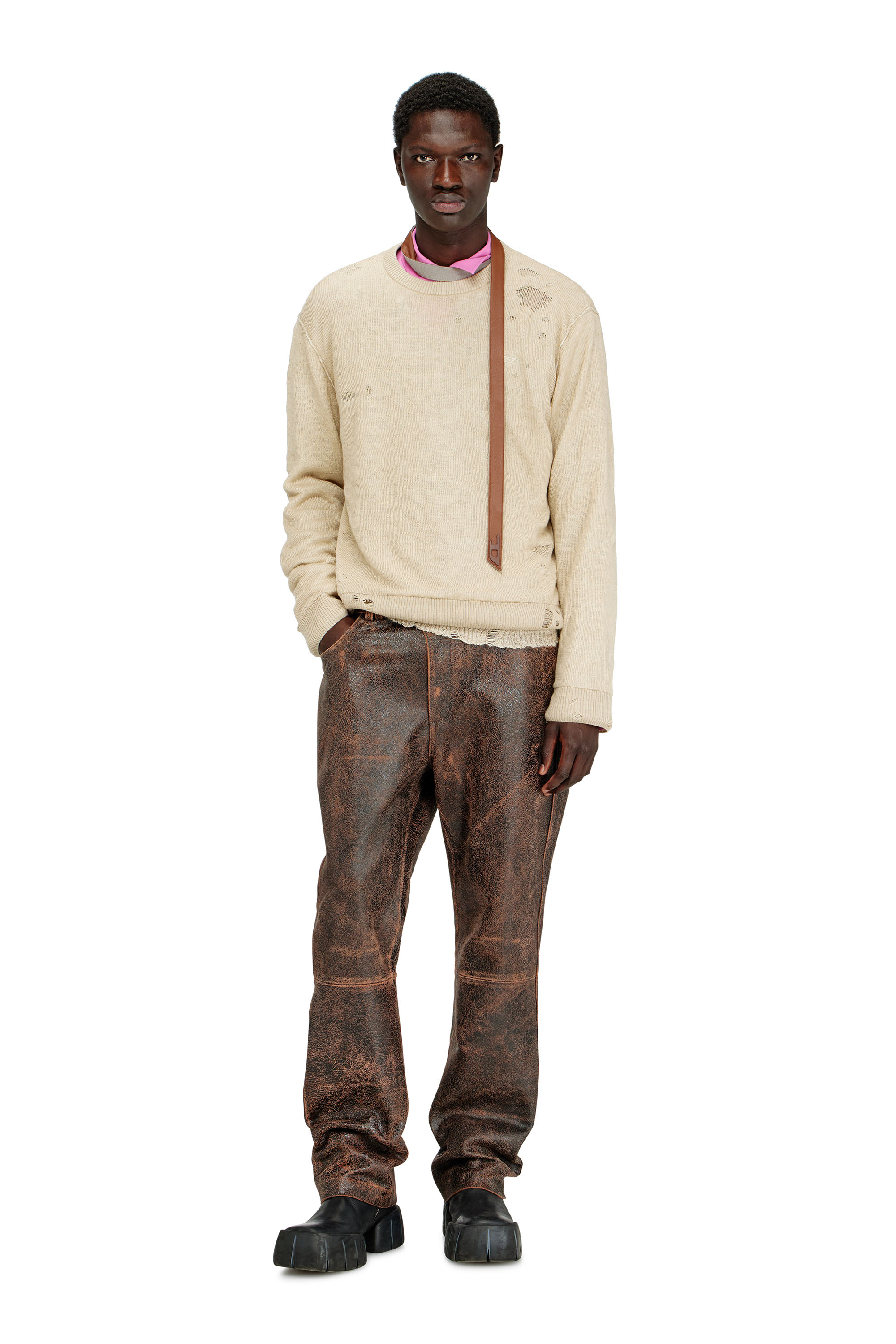 Diesel - K-DAIANAS, Pull en lin d&eacute;truit Homme in Marron - 1