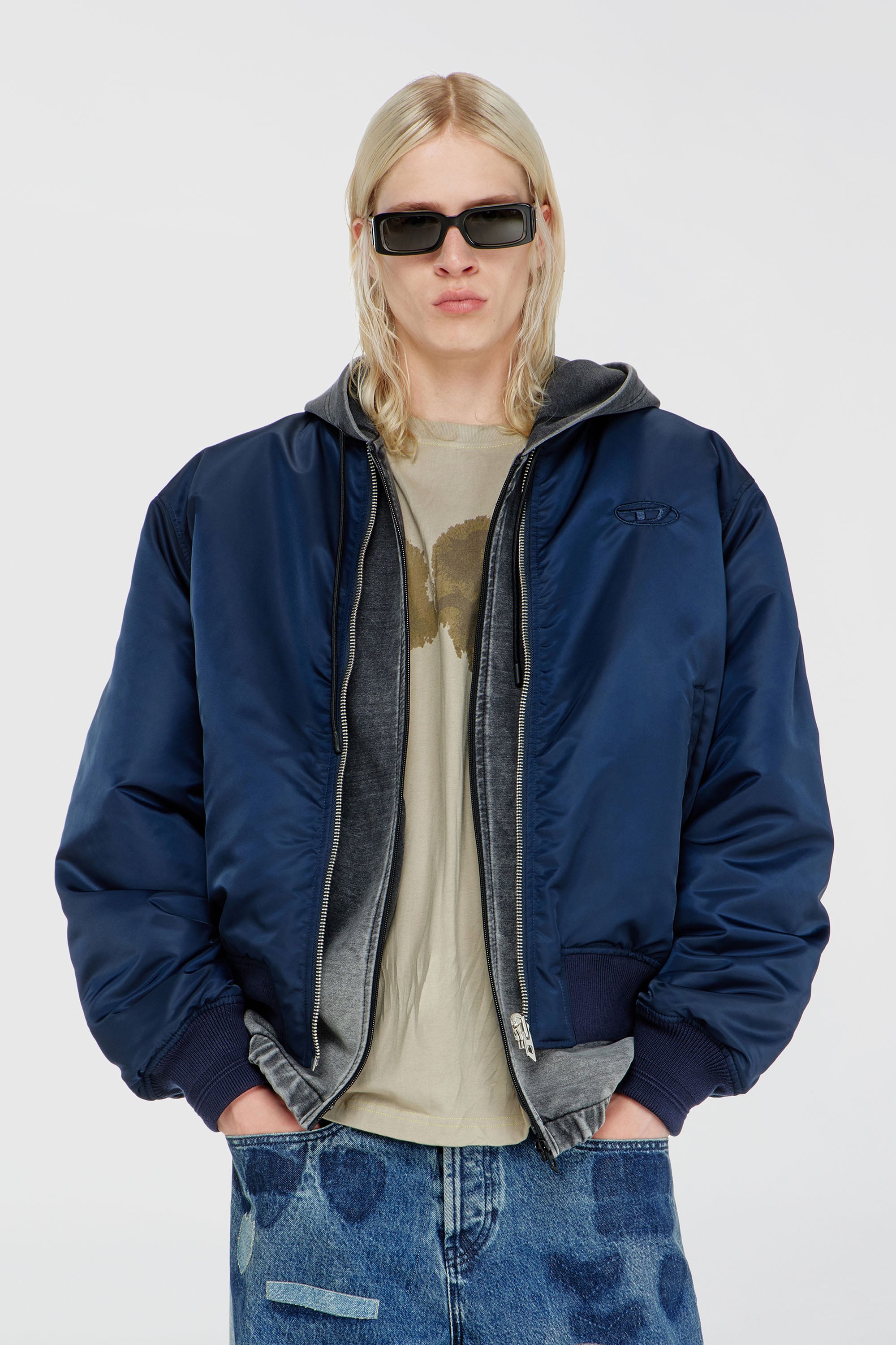 Diesel - W-TYPE-D1, Blouson aviateur rembourr&eacute; avec broderie Oval D Homme in Bleu - 1