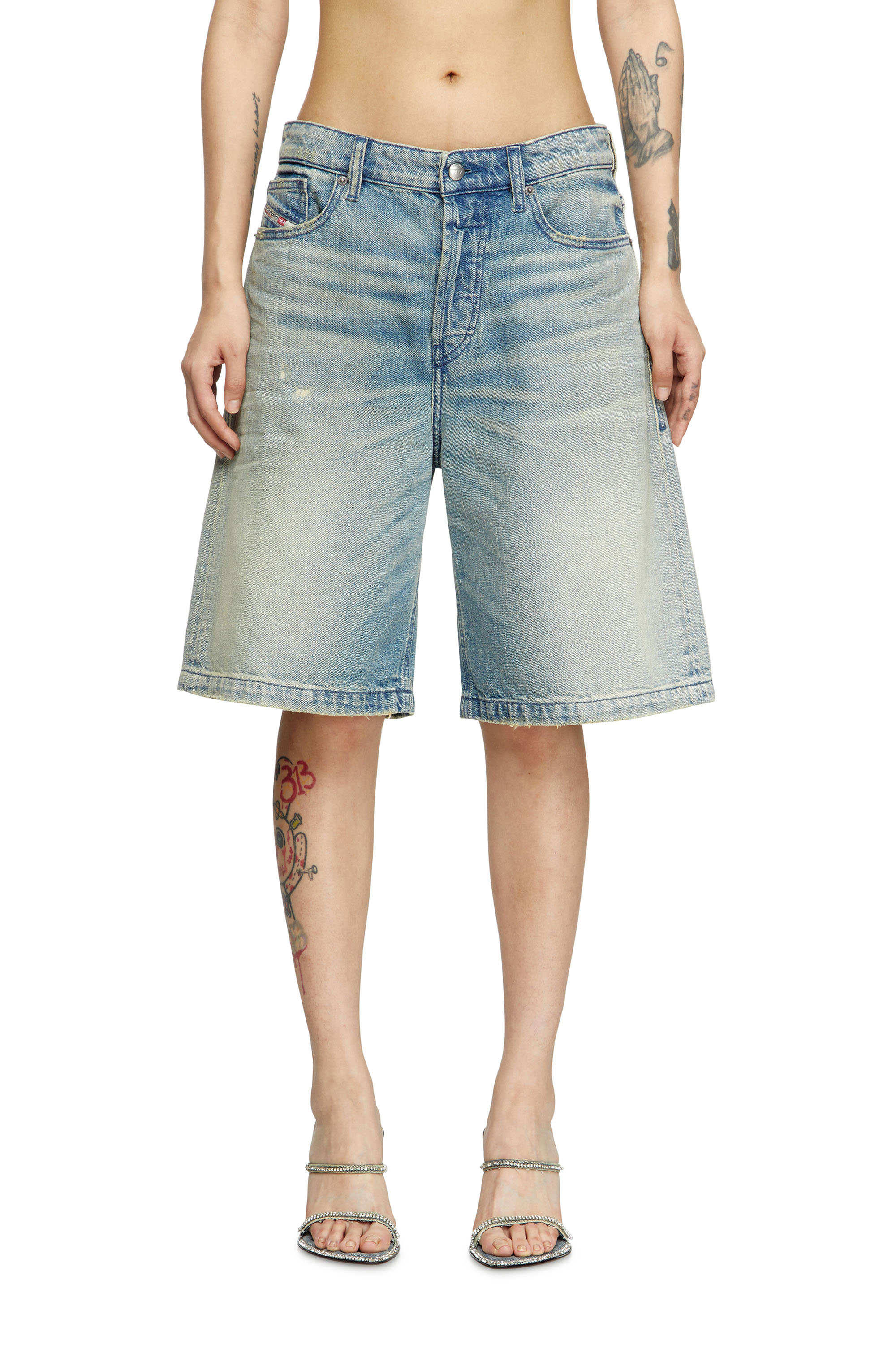 Diesel - DE-SIRE-SHORT, Short en denim effet vieilli Femme in Bleu - 1