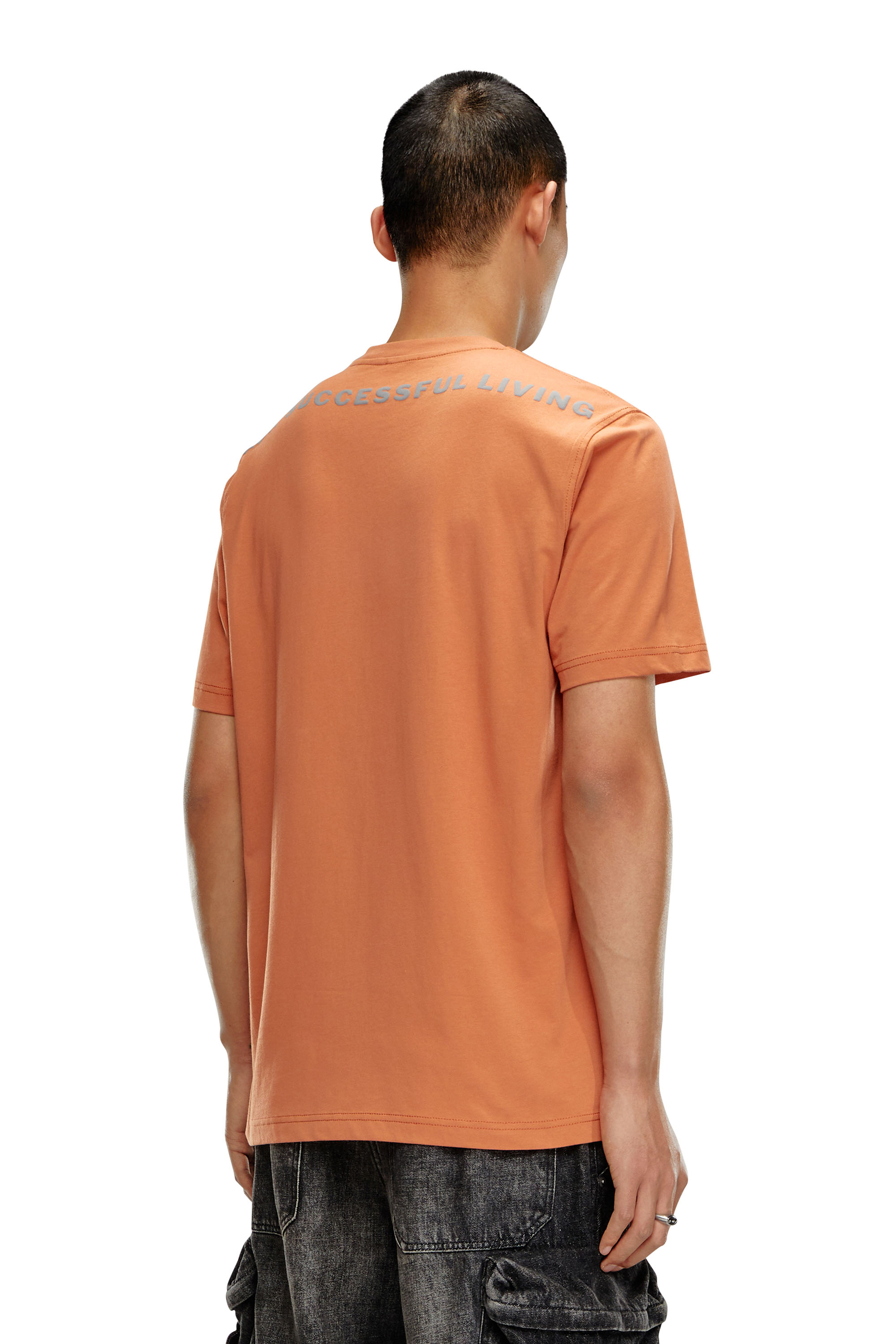 Diesel - T-JUST-N16, Homme T-shirt avec motif camouflage zébré in Orange - Image 3