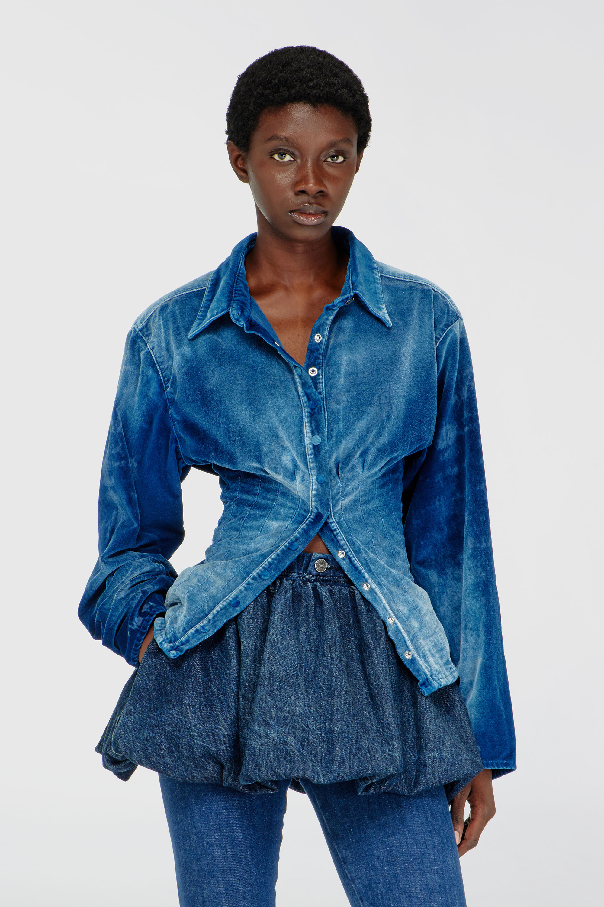 Diesel - DE-SINDI-FSJ, Chemise en denim velours Femme in Bleu - 3
