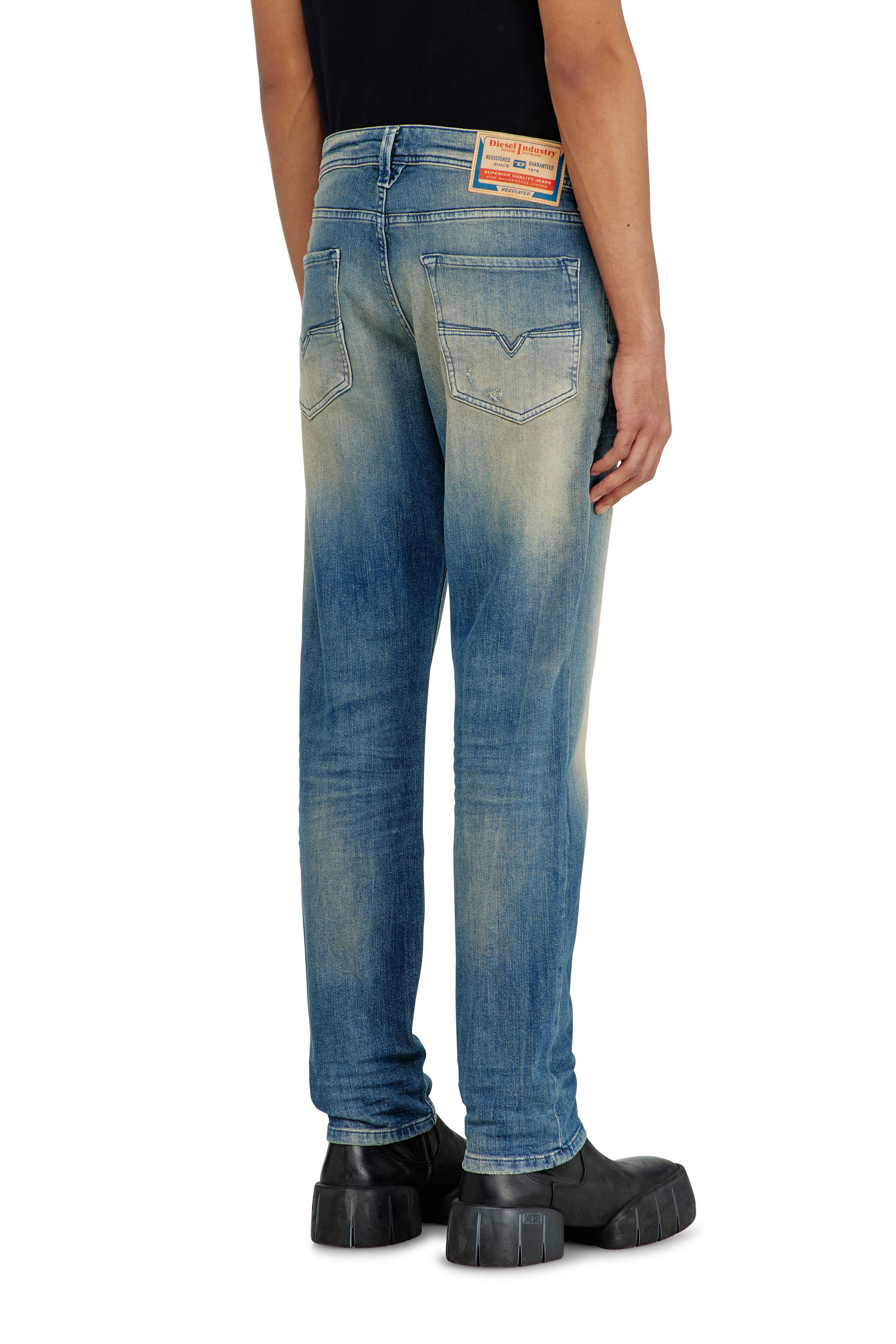 Diesel - Regular 2030 D-Krooley Joggjeans&reg; 068XU Homme, Bleu Fonc&eacute; - Image 5
