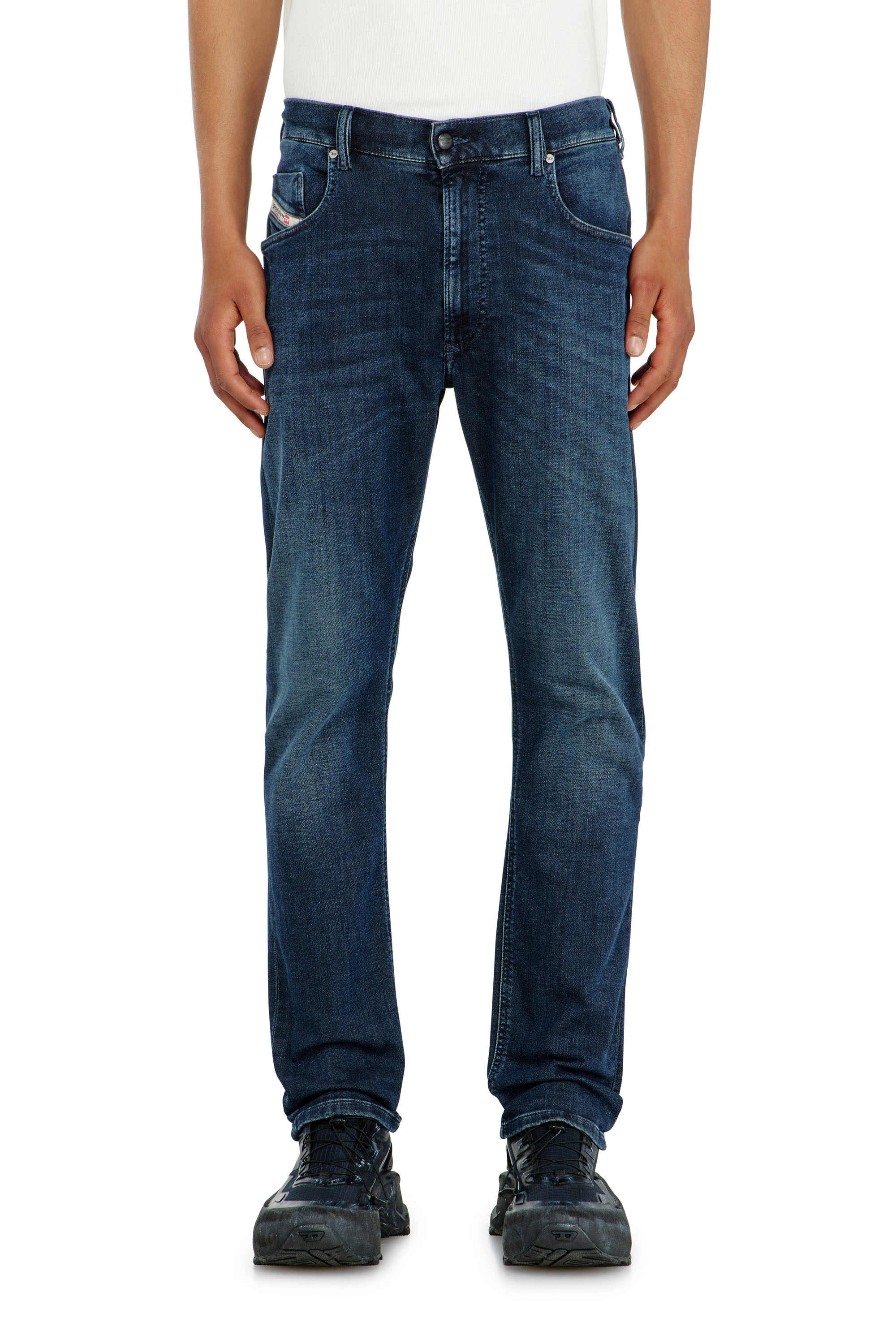 Diesel - Regular 2032 D-Krooley-BW Joggjeans&reg; 09P94 Homme, Bleu Fonc&eacute; - Image 1