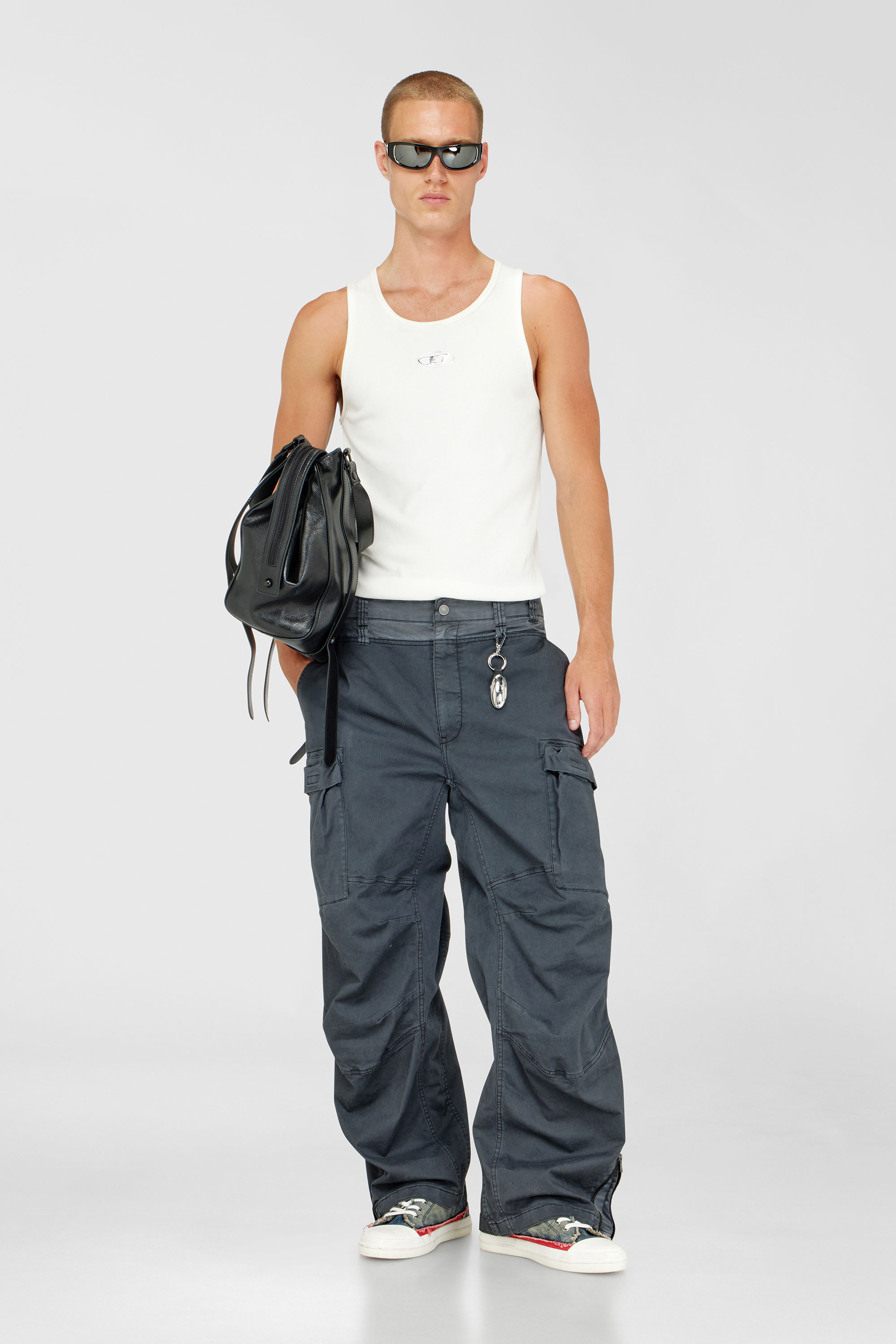 Diesel - T-LIFTY-IOD, D&eacute;bardeur en coton avec logo Homme in Blanc - 1