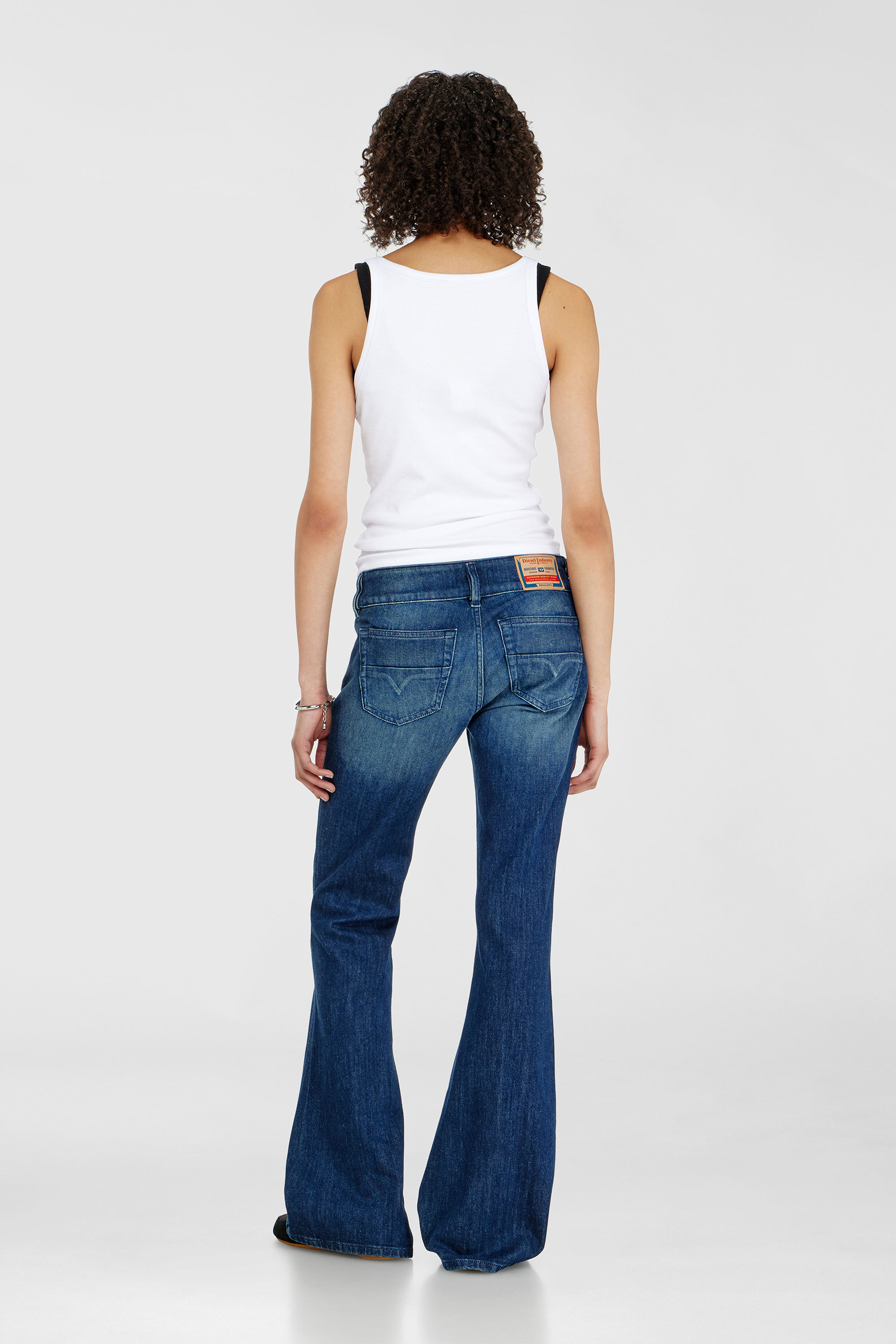 Diesel - Bootcut Jeans D-Hush 0KBBR Femme, Bleu Fonc&eacute; - Image 3