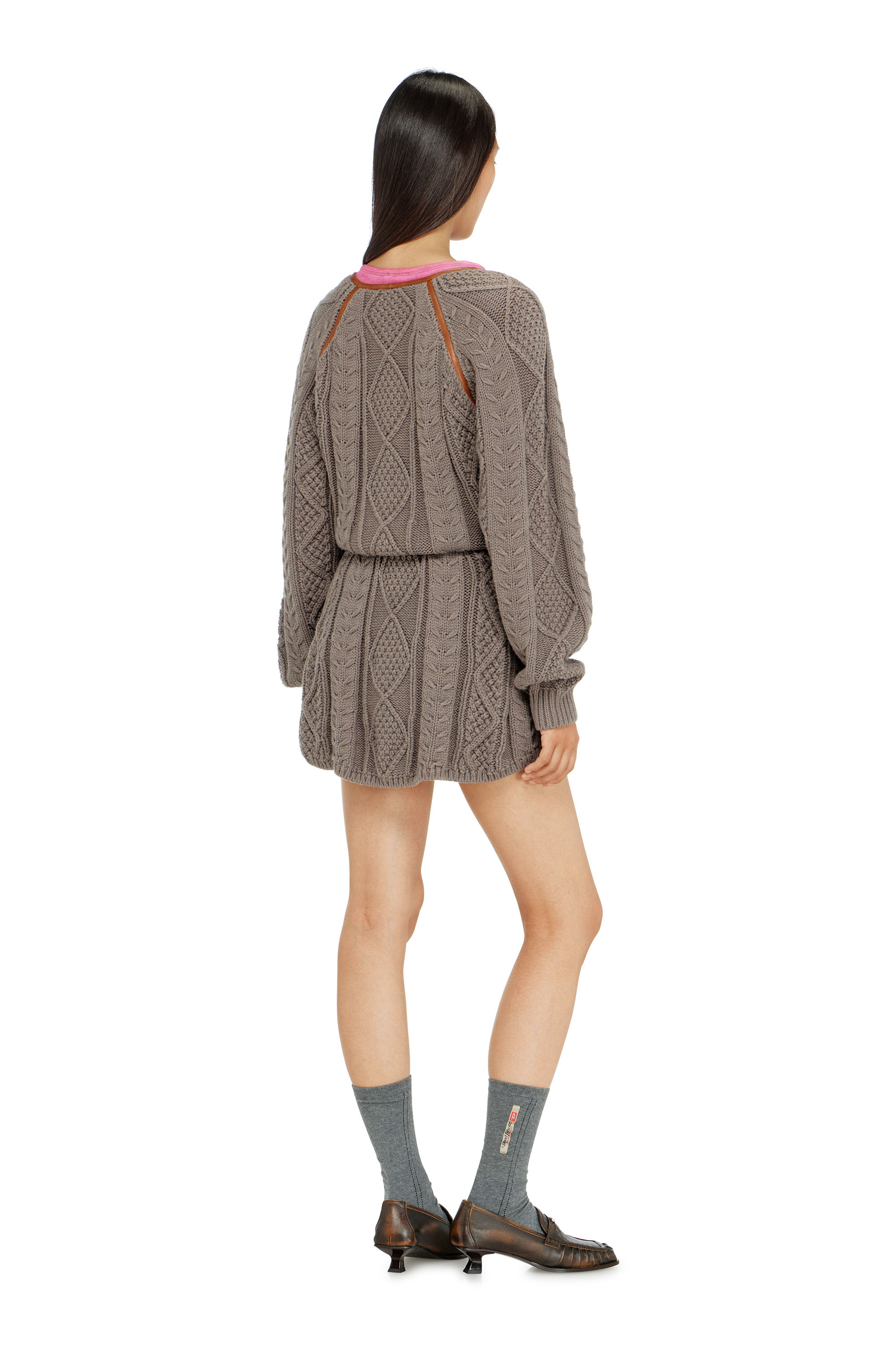 Diesel - M-INTESSE, Robe cardigan courte en maille torsad&eacute;e Femme in Gris - 4