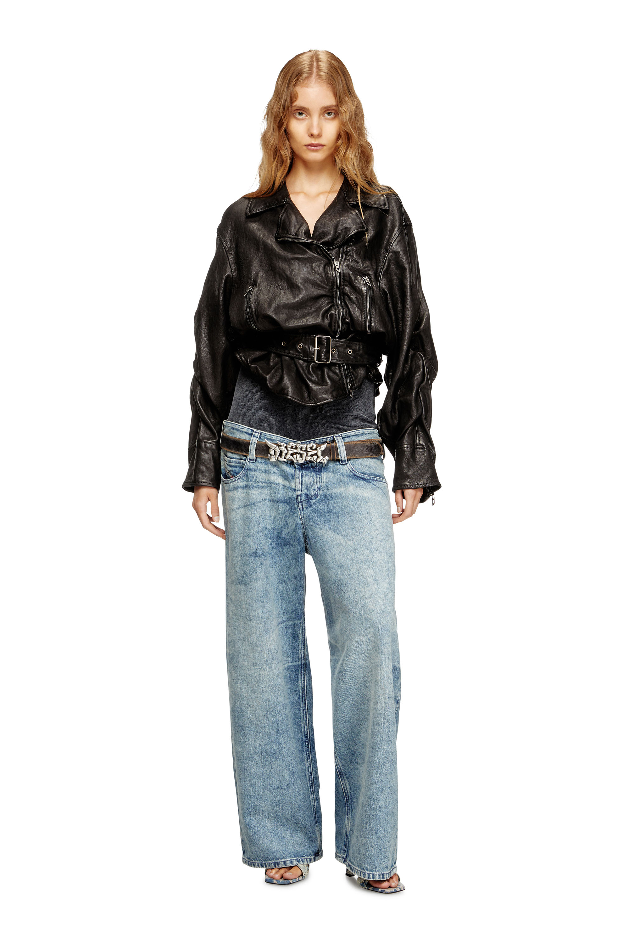 Diesel - Relaxed Jeans D-Eni 09N97 Femme, Bleu moyen - Image 2