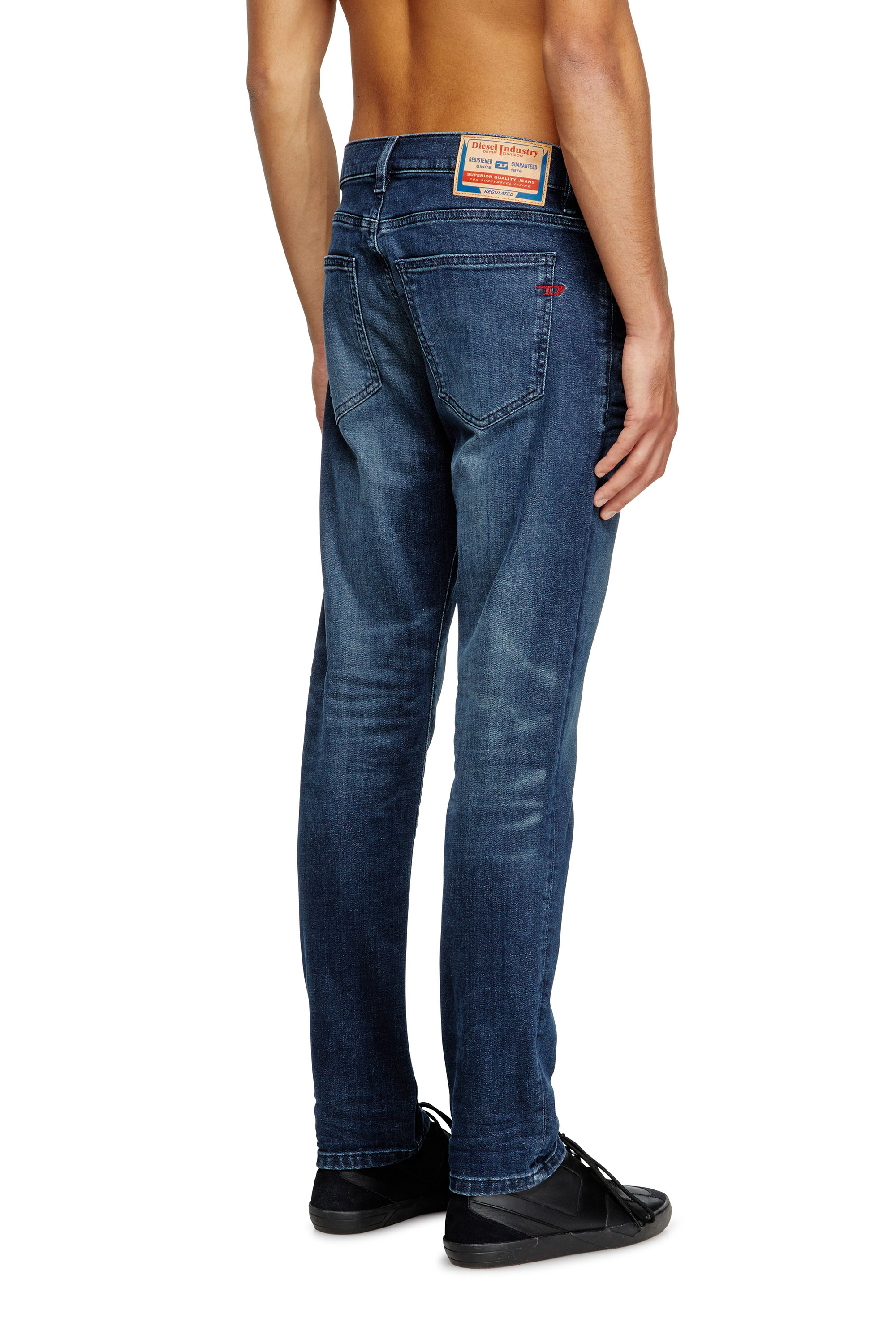 Diesel - Slim Jeans 2019 D-Strukt 0GRDJ Homme, Bleu Foncé - Image 4
