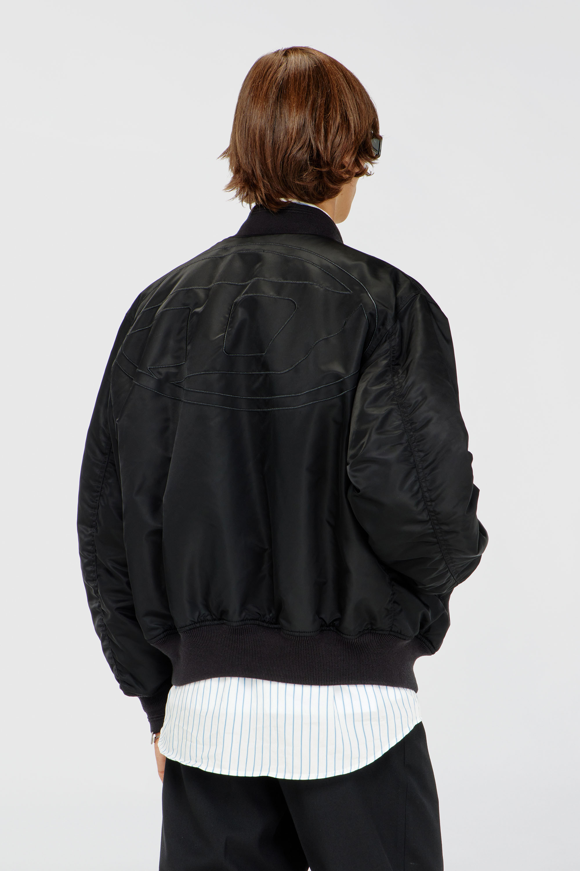 Diesel - W-TYPE-D1, Blouson aviateur rembourr&eacute; avec broderie Oval D Homme in Noir - 4