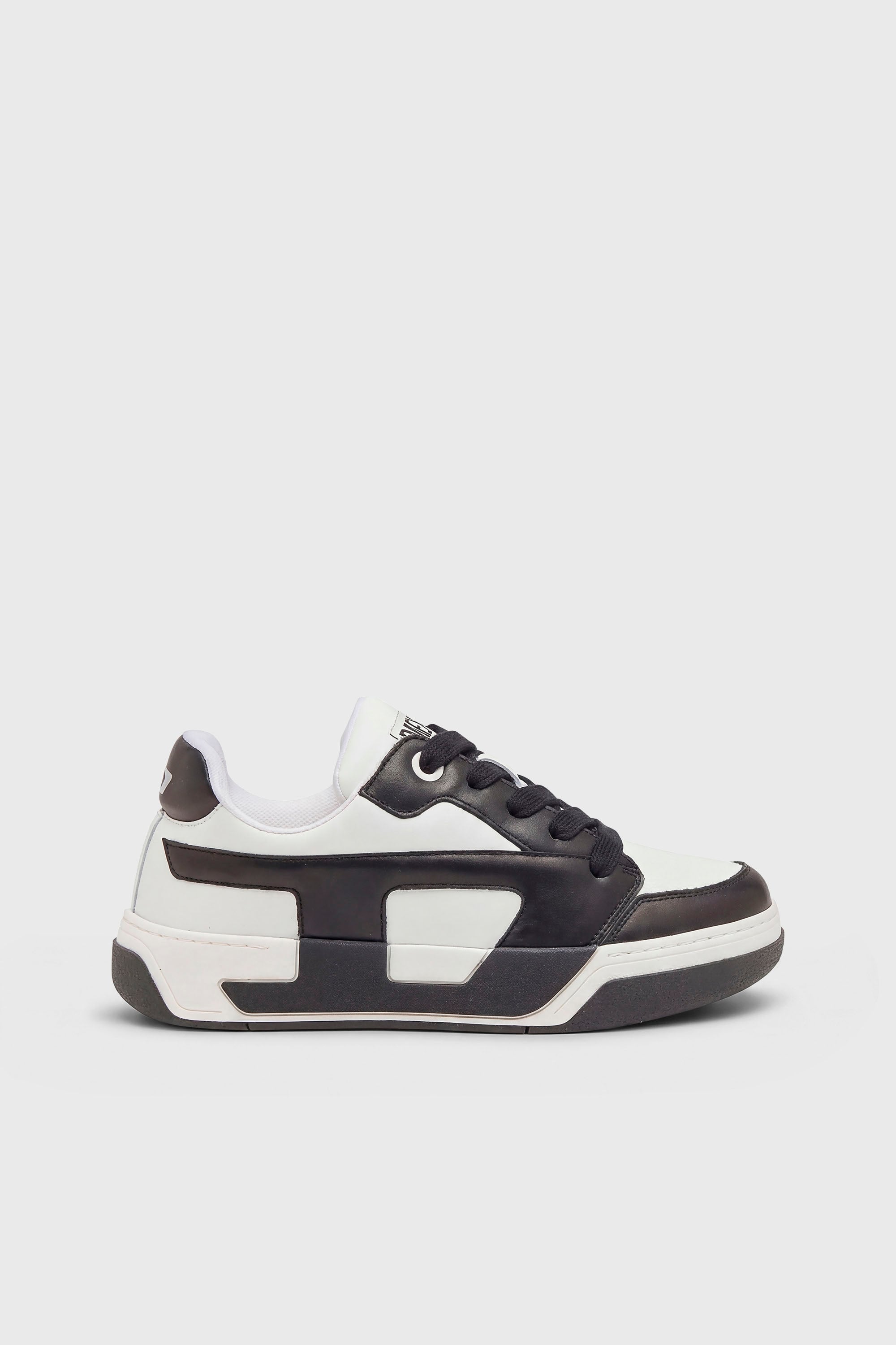Diesel - S-D-OLLIE LOW, D-Ollie-Baskets en cuir bicolore Homme in Blanc - 1