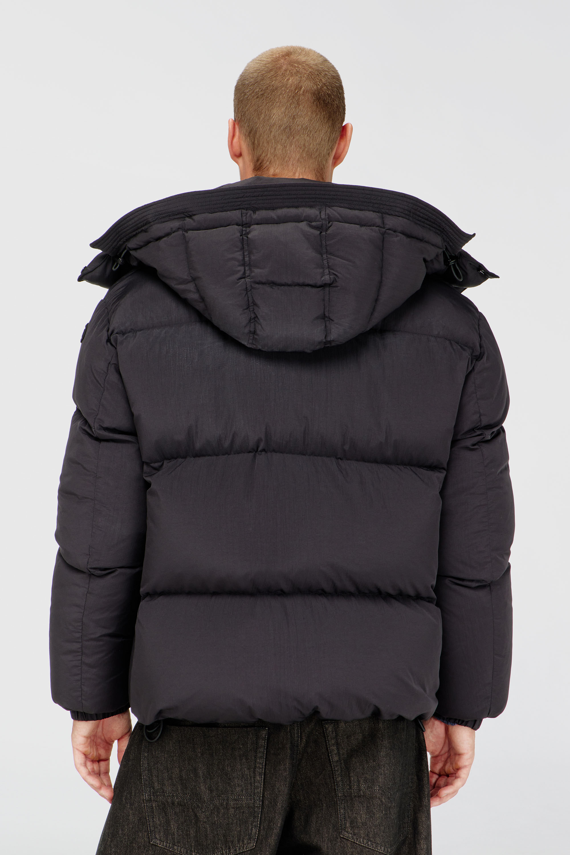 Diesel - W-ROLFYS-WRD, Veste matelass&eacute;e en Taslan ViralOff&reg; Homme in Gris - 4