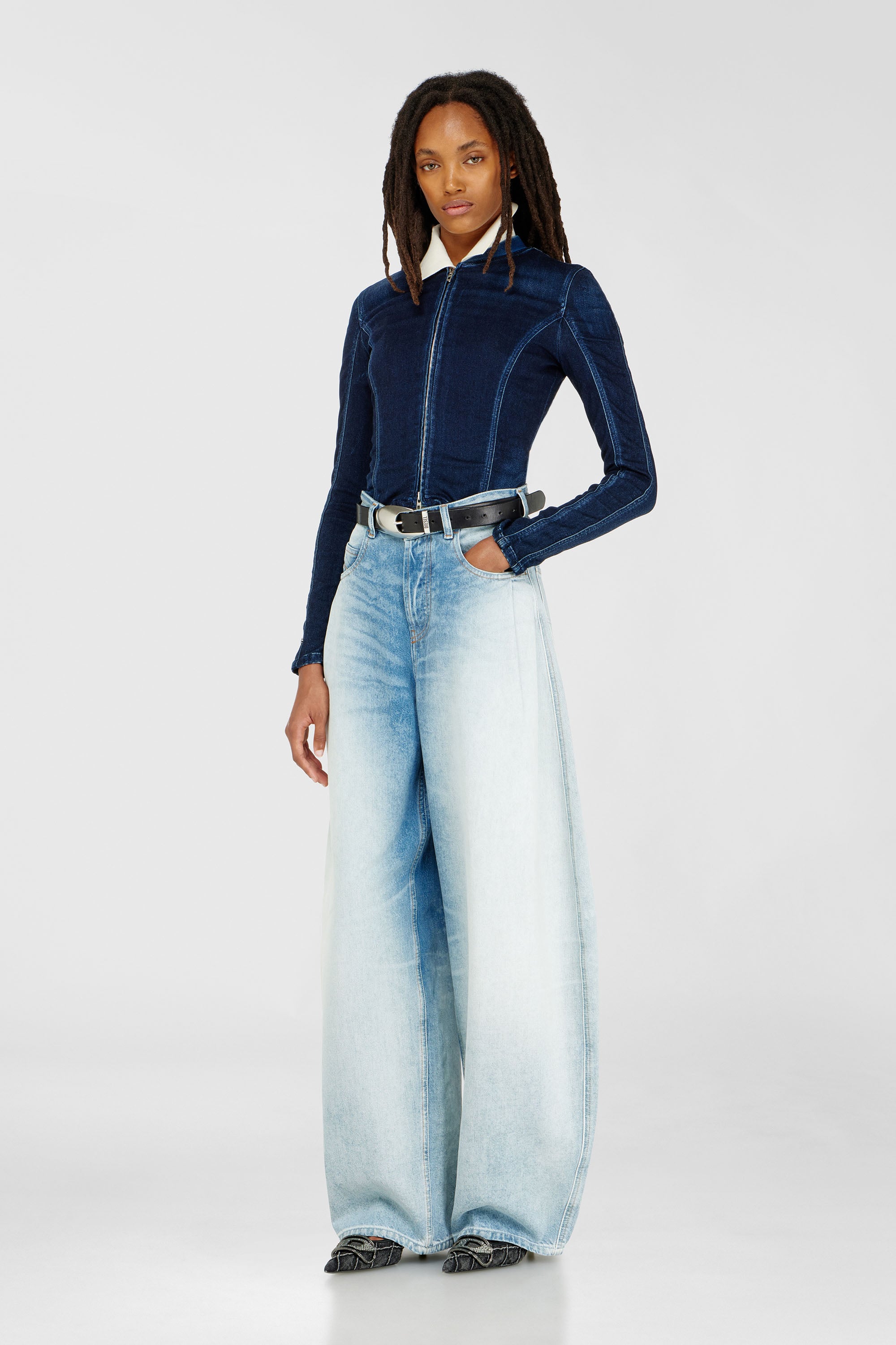 Diesel - DE-GARY-D JOGG, Veste courte en JoggJeans Femme in Bleu - 2