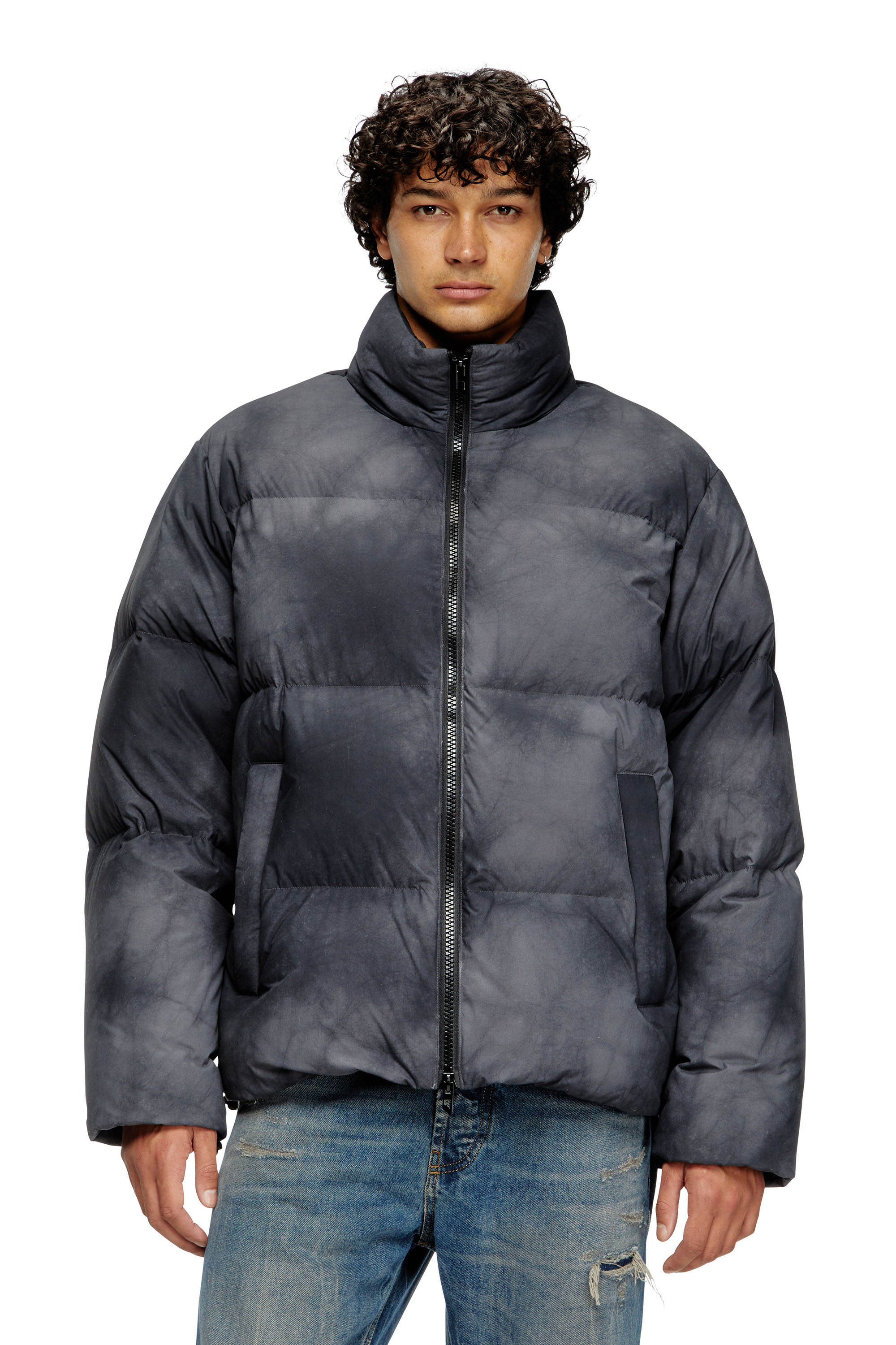 Diesel - W-RAVEEL, Veste doudoune à capuche en nylon effet irrégulier Homme in Noir - 1