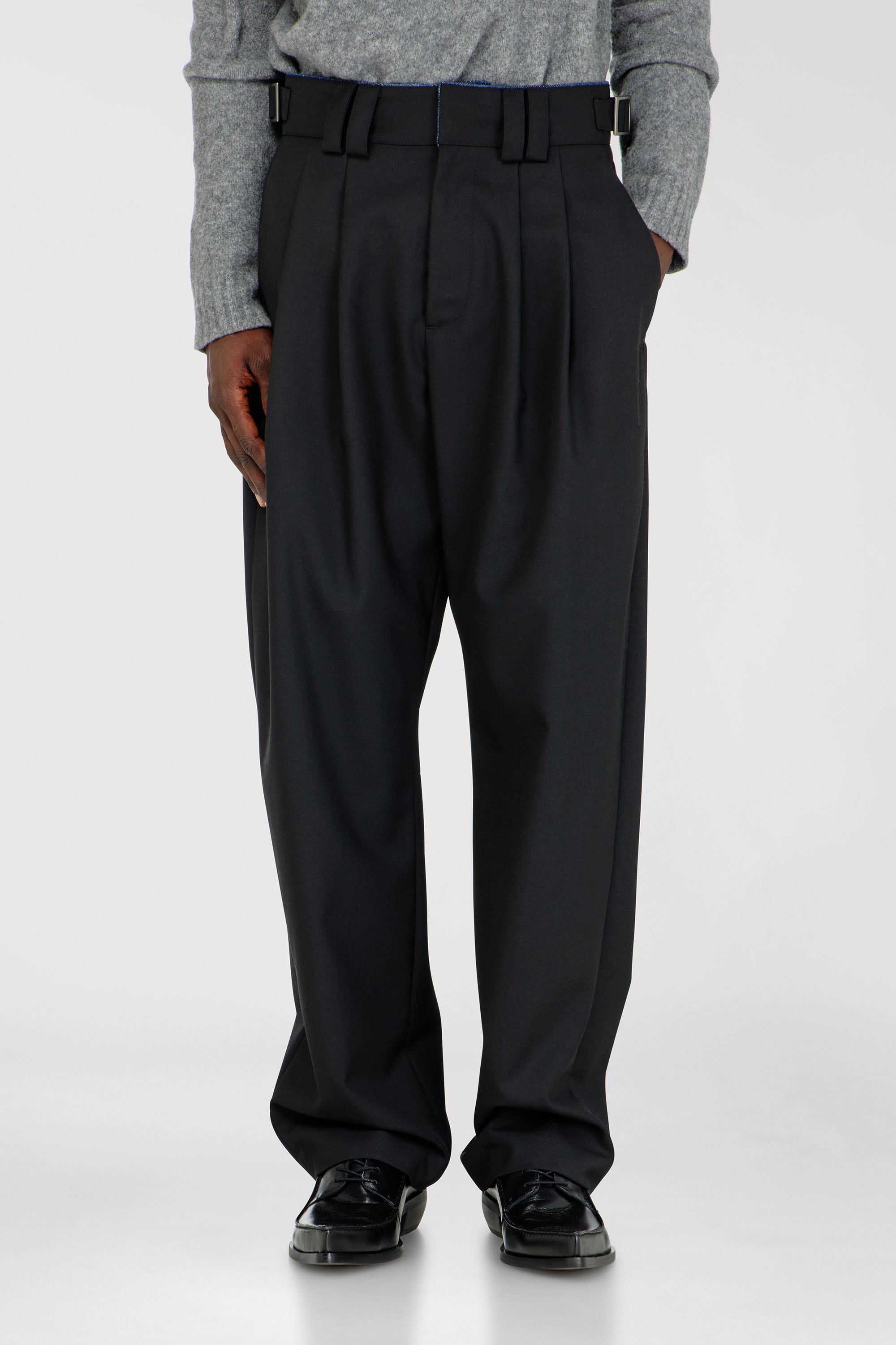 Diesel - P-HIT-COOL, Pantalon ajust&eacute; avec d&eacute;tail en denim Homme in Noir - 1