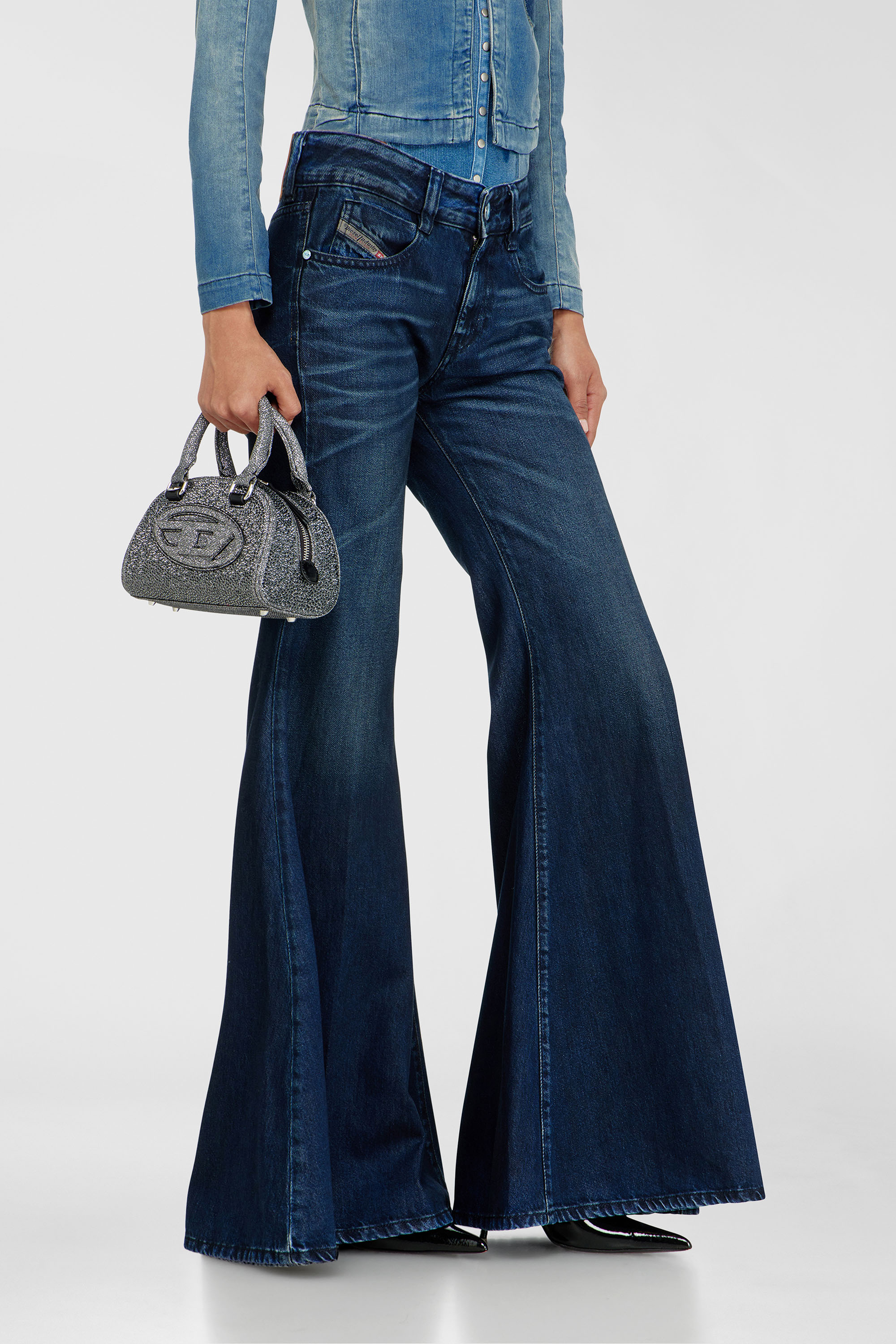 Diesel - Flare Jeans 1970 D-Bleess 09N21 Femme, Bleu Fonc&eacute; - Image 7