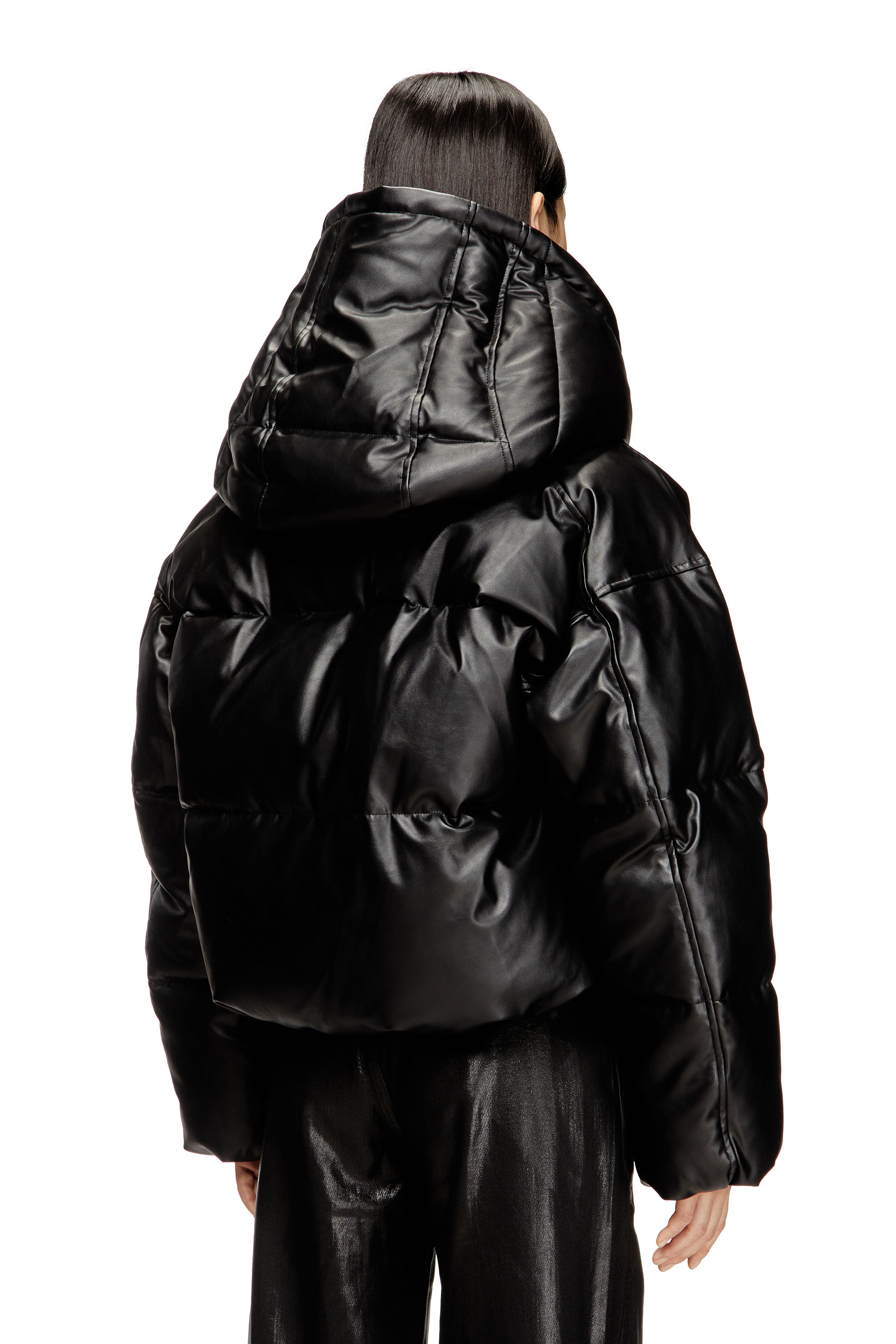 Diesel - W-ILLEY, Veste matelassée à capuche en tissu enduit Femme in Noir - 4