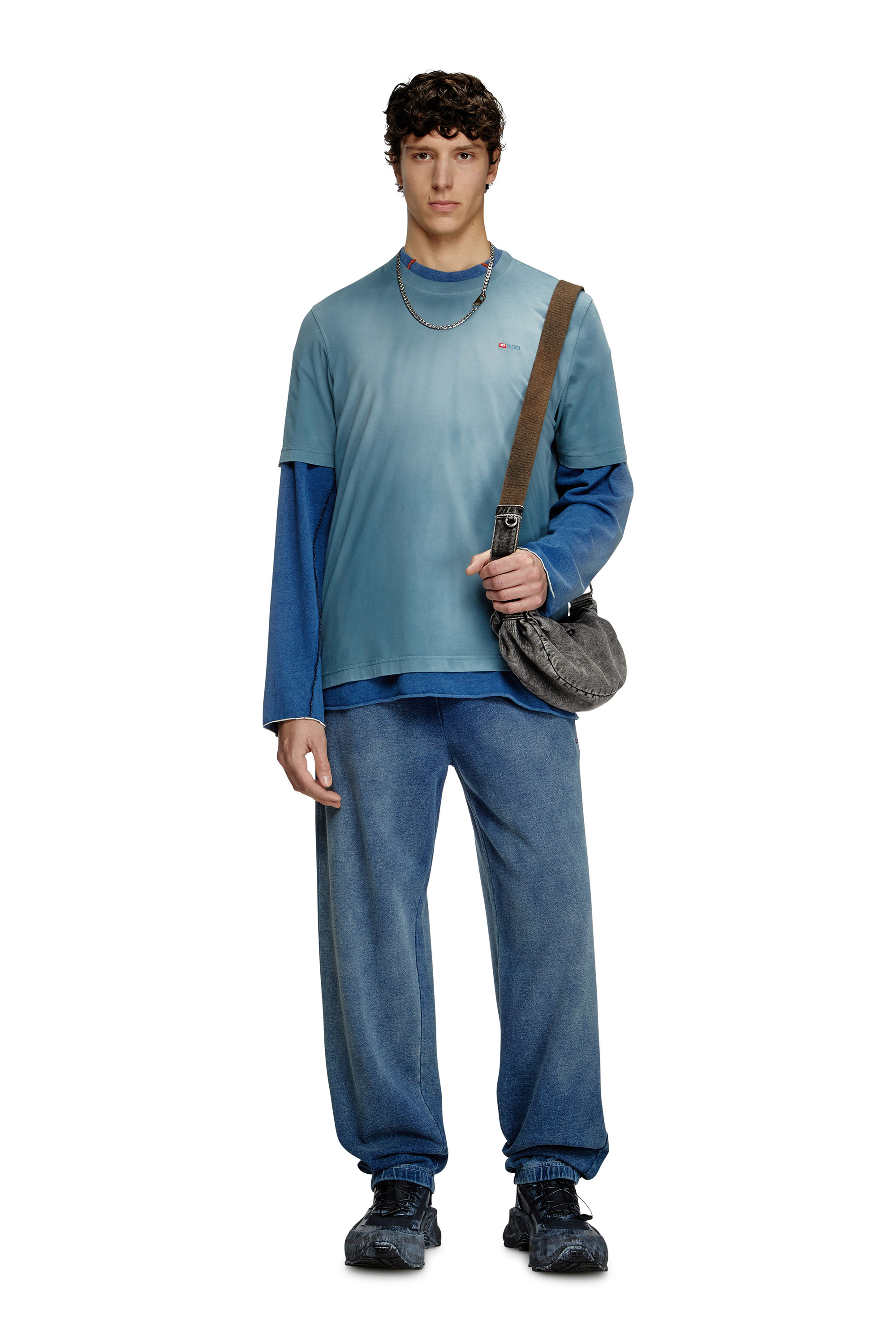 Diesel - RAVE CROSSBODY X, Rave-Petit sac à bandoulière en denim délavé Homme in Noir - 6