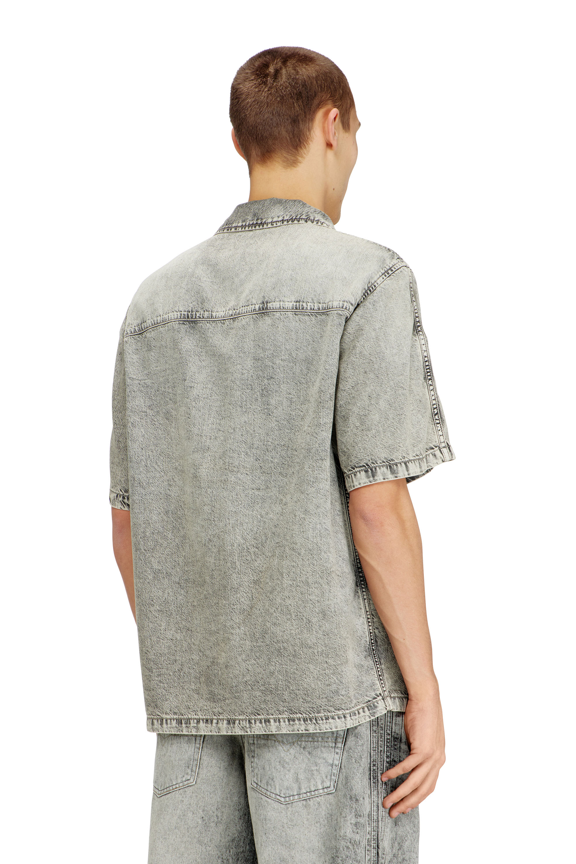 Diesel - D-NABIL-S8, Chemise &agrave; manches courtes en denim trait&eacute; fluide Homme in ToBeDefined - 3