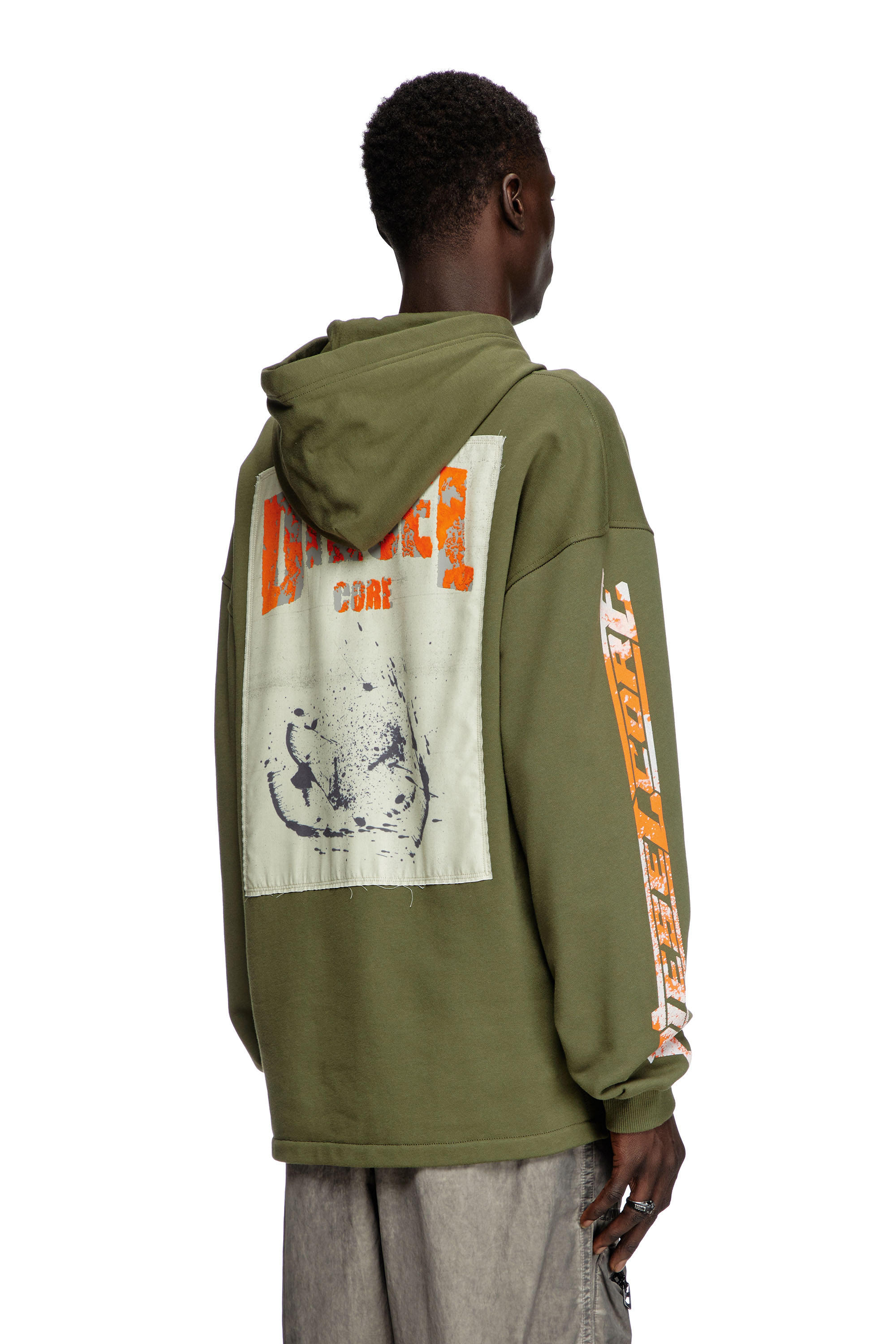 Diesel - S-BAXT-HOOD-R1, Sweat-shirt à capuche avec imprimés et empiècements à logo Homme in Vert - 4