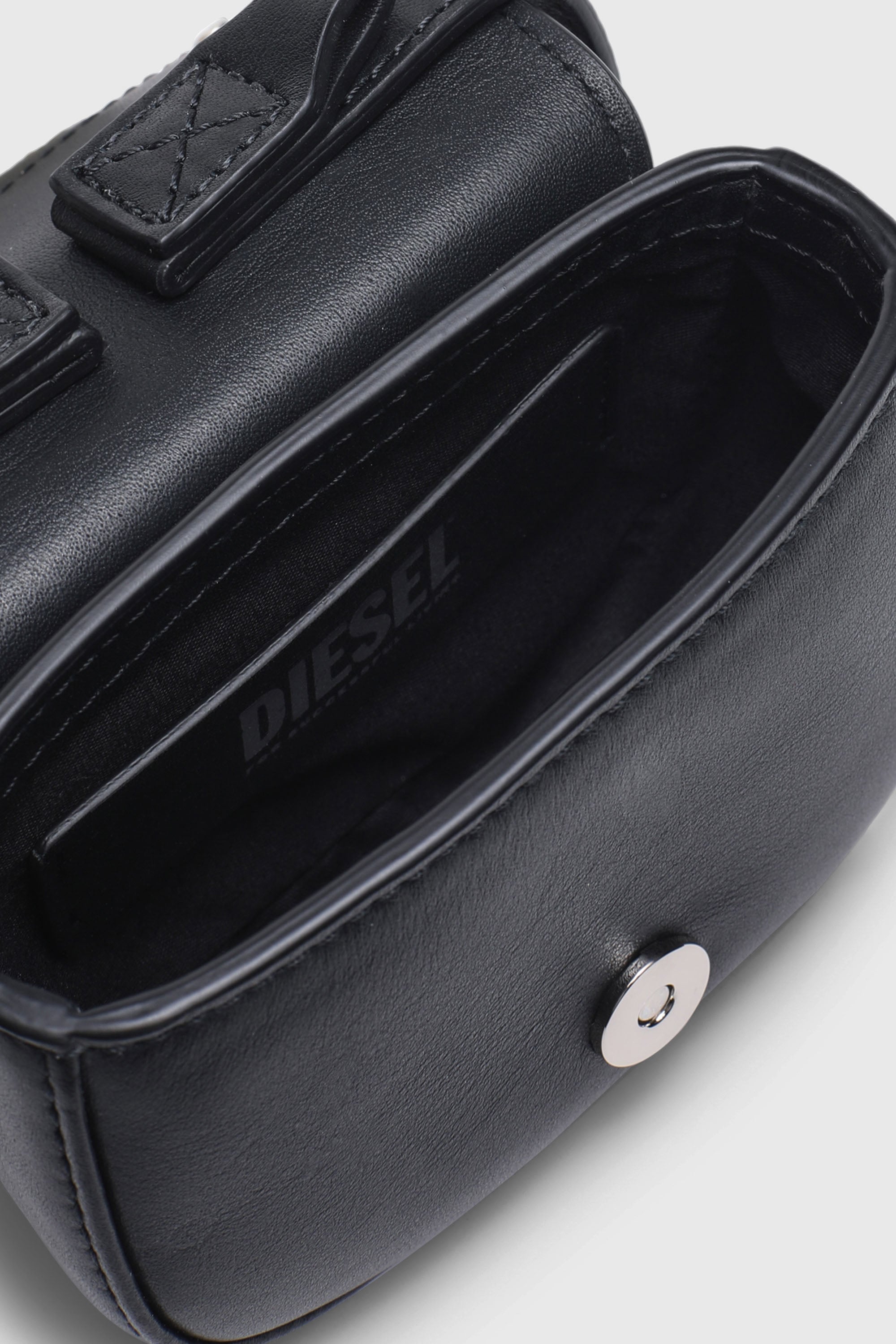 Diesel - 1DR XS, 1DR XS-Mini sac iconique avec plaque D logo Femme in Noir - 2