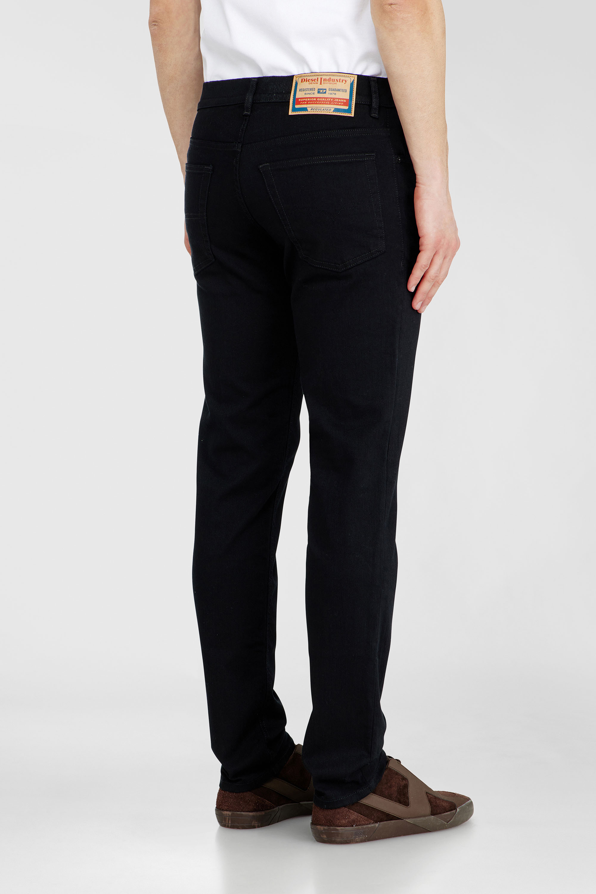 Diesel - Regular Jeans 1985 Larkee 0688H Homme, Noir/Gris fonc&eacute; - Image 5