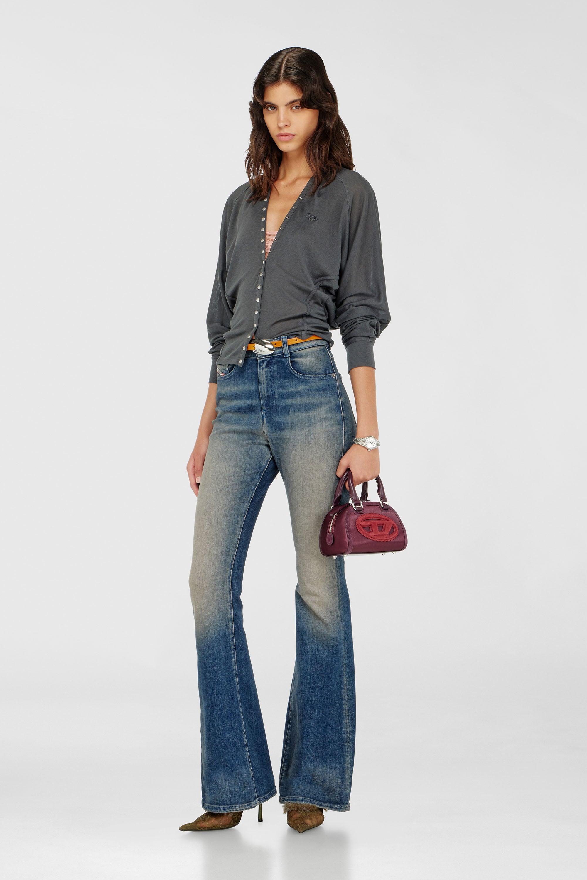 Diesel - 1DR DOME CROSSBODY, 1DR Dome - Petit sac bandouli&egrave;re en satin et su&egrave;de Femme in Rouge - 2
