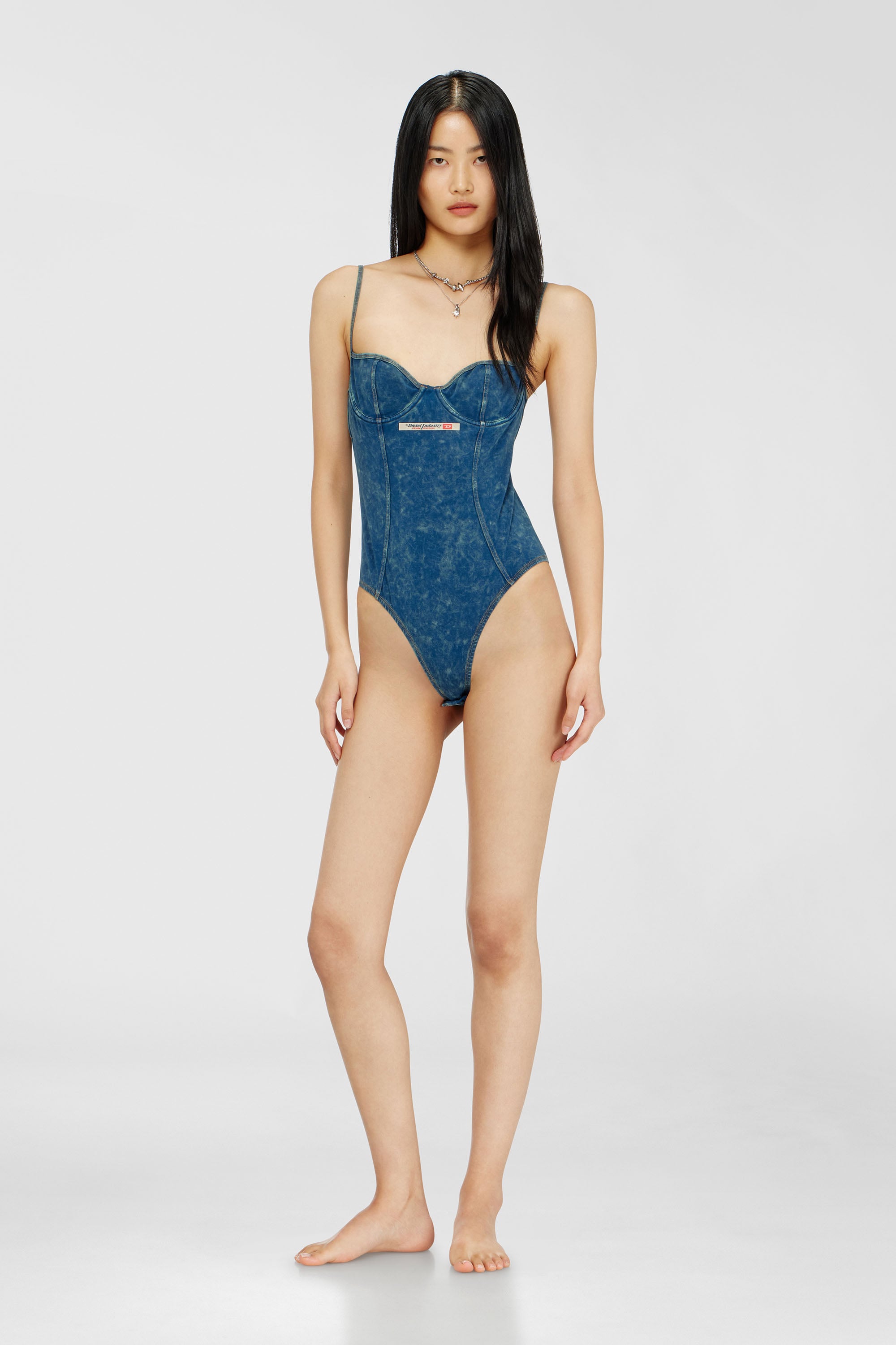 Diesel - TILDA-DNM, Body &agrave; effet denim avec d&eacute;coupe au dos Femme in Bleu - 2