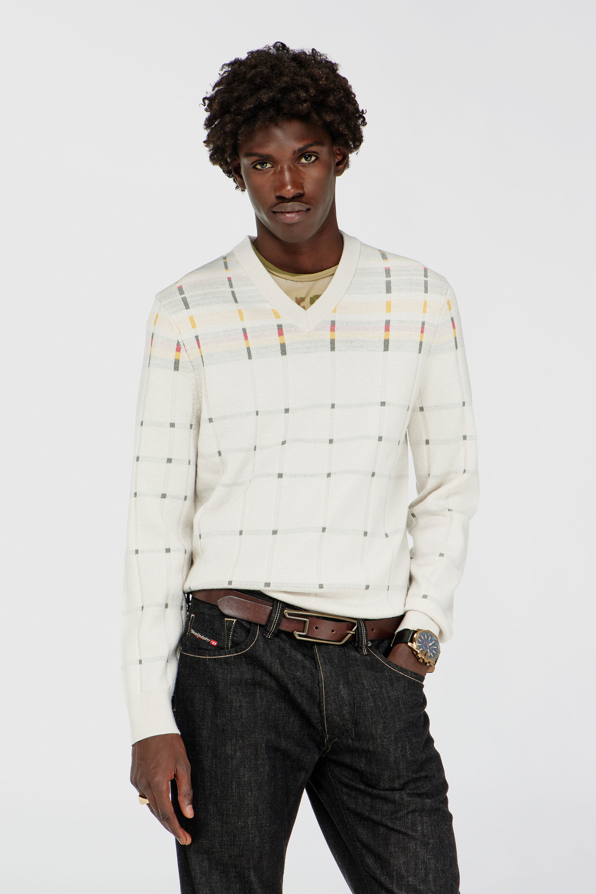 Diesel - K-ROENO, Pull en laine col V &agrave; effet carreaux Homme in Blanc - 1