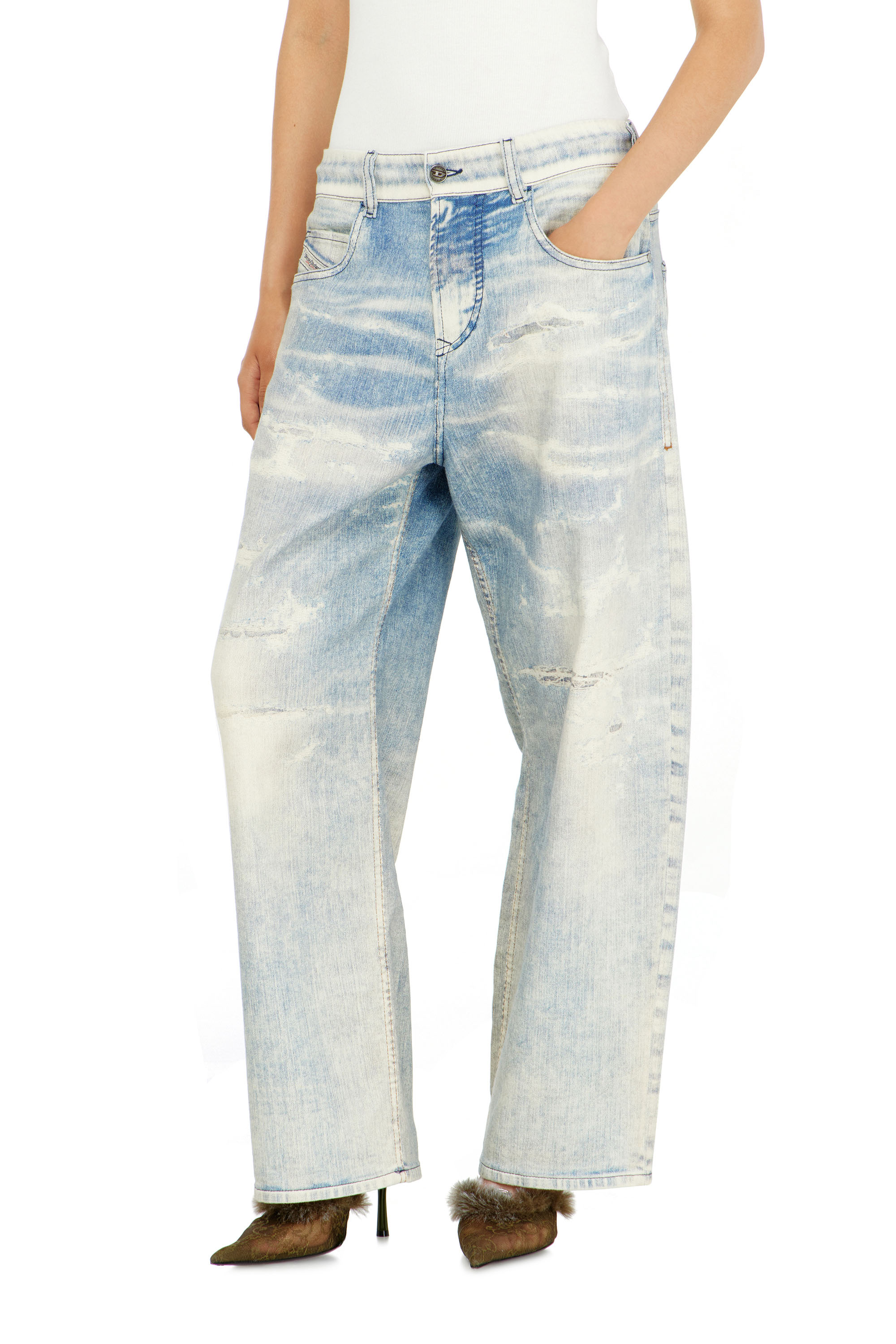 Diesel - Relaxed 2097 D-Enim-M Joggjeans&reg; 068XM Mixte, Bleu Clair - Image 1
