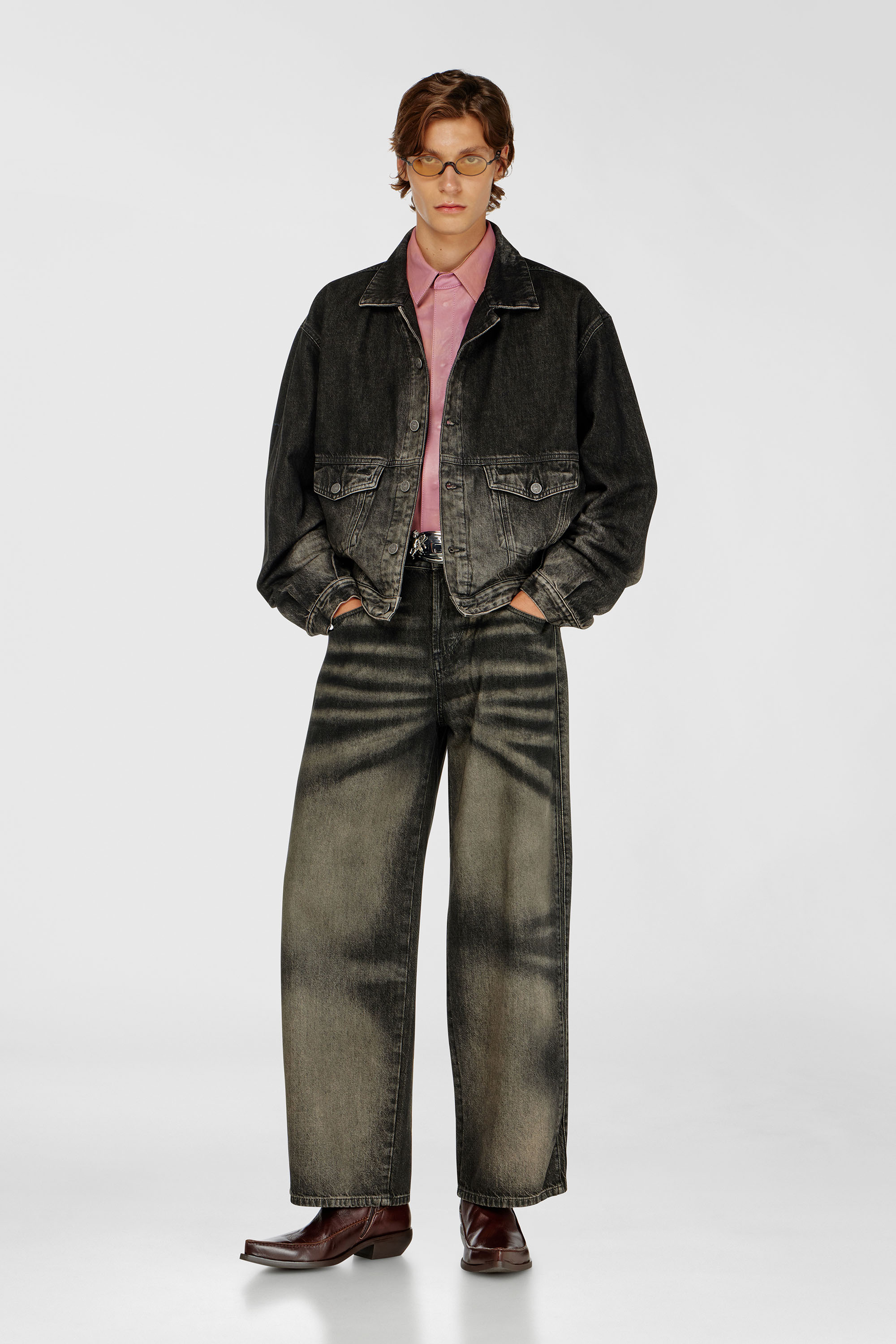 Diesel - D-MORGHI-FSJ, Veste trucker en denim effet us&eacute; Homme in Noir - 2