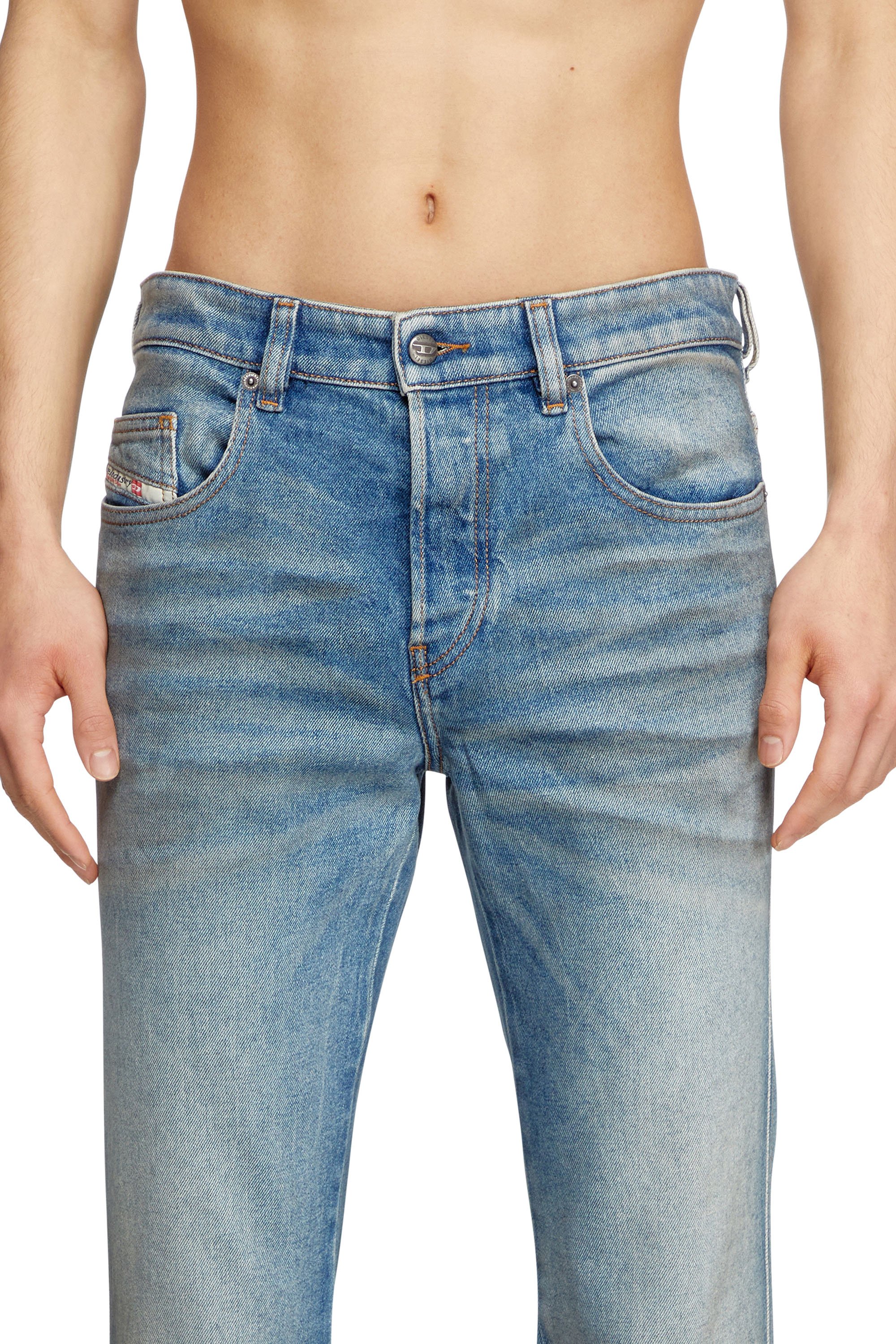 Diesel - Bootcut Jeans 1998 D-Buck 09L30 Homme, Bleu moyen - Image 5