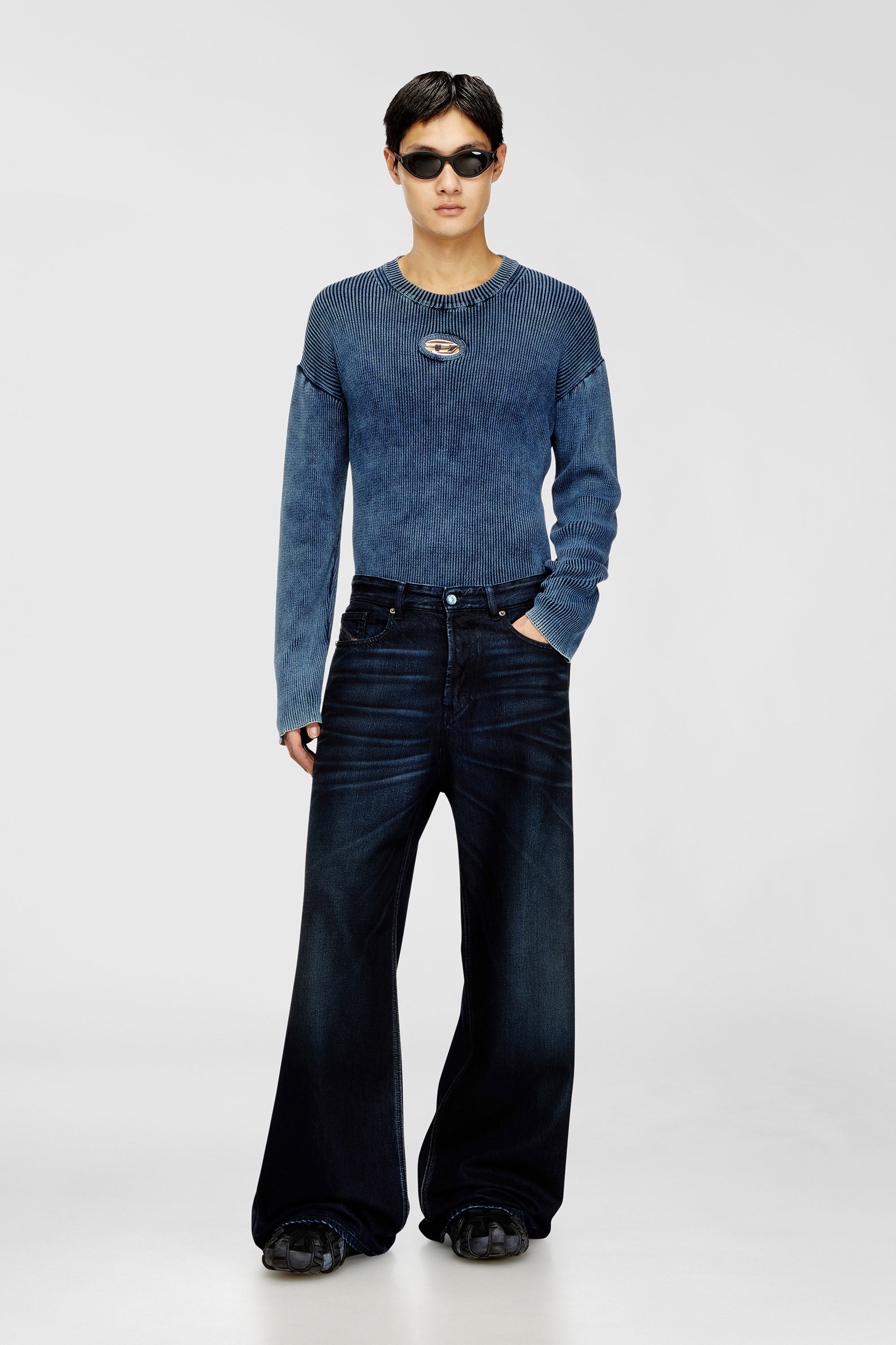 Diesel - Relaxed Jeans D-Rise 09N21 Homme, Bleu Fonc&eacute; - Image 1