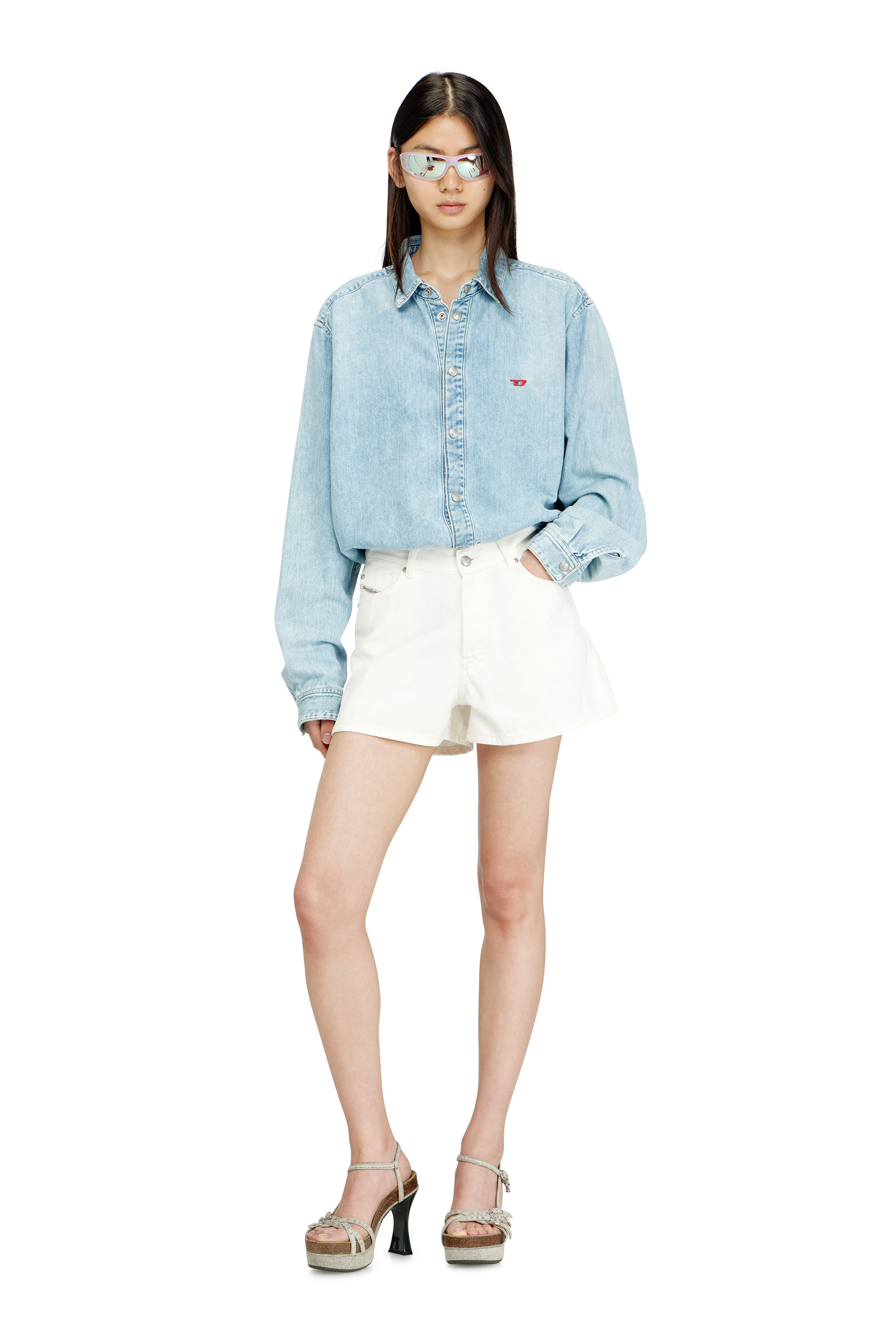 Diesel - DE-HELIOS, Short en denim color&eacute; et &eacute;pur&eacute; Femme in Blanc - 2