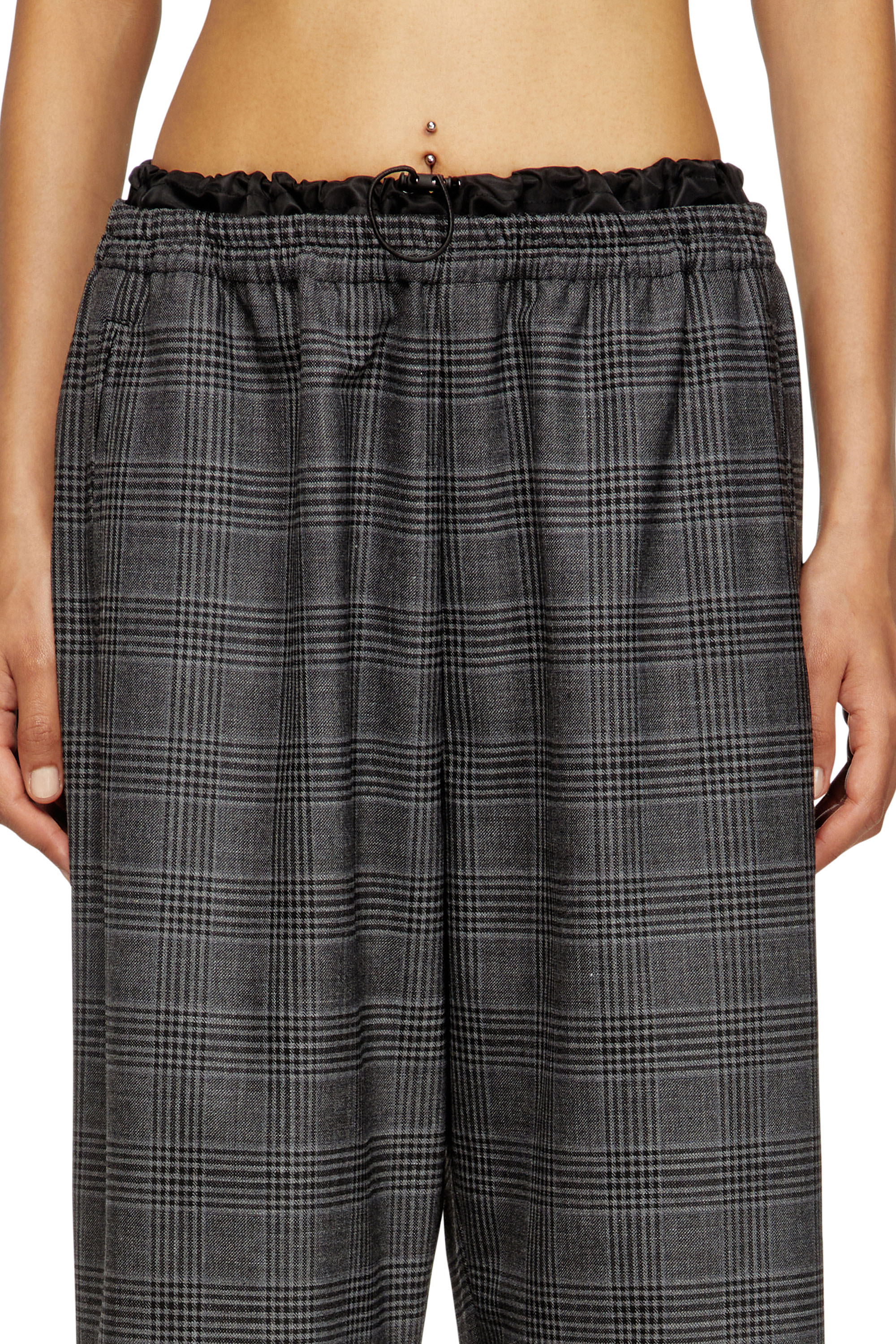 Diesel - P-YRITE, Pantalon en laine avec poches passepoilées Femme in Noir - 5