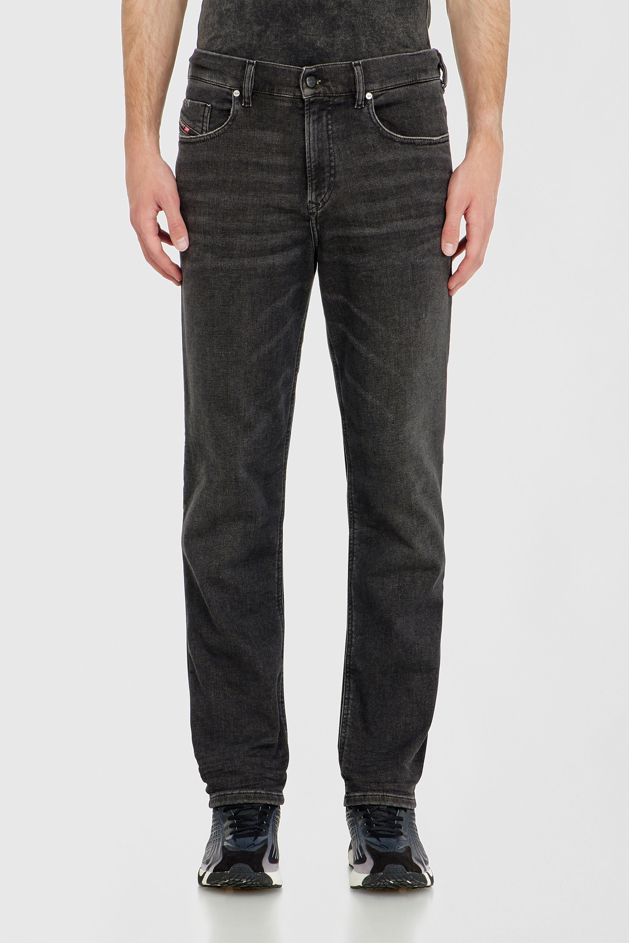 Diesel - Regular 2090 D-Veekley Joggjeans&reg; 09P92 Homme, Noir/Gris fonc&eacute; - Image 1