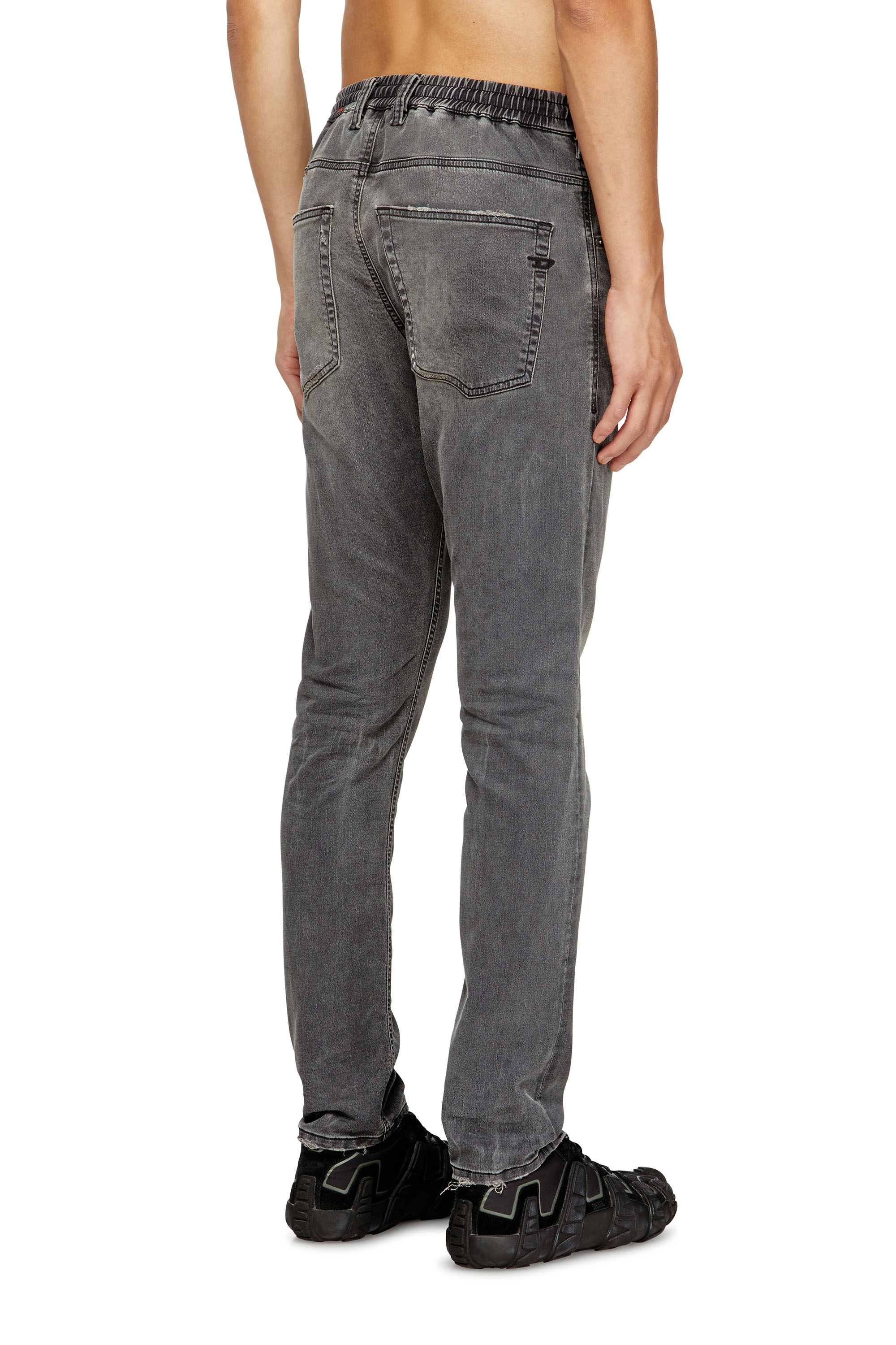 Diesel - Regular 2032 D-Krooley Joggjeans® 068SB Homme, Noir/Gris foncé - Image 4