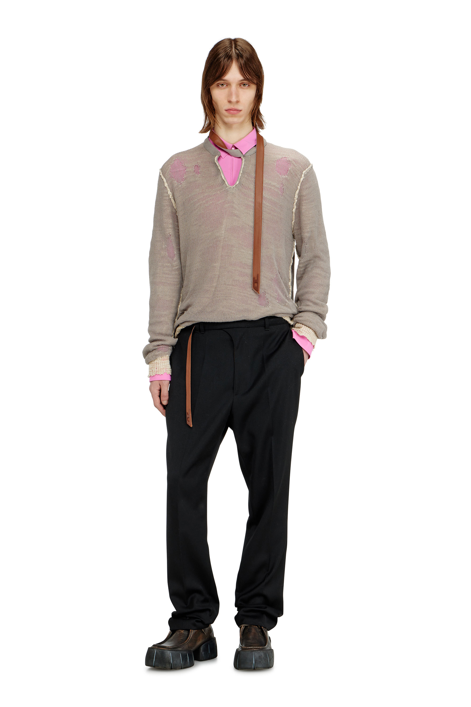 Diesel - P-NEDAR-A, Pantalon tailleur avec sangle de ceinture biker Homme in Noir - 2