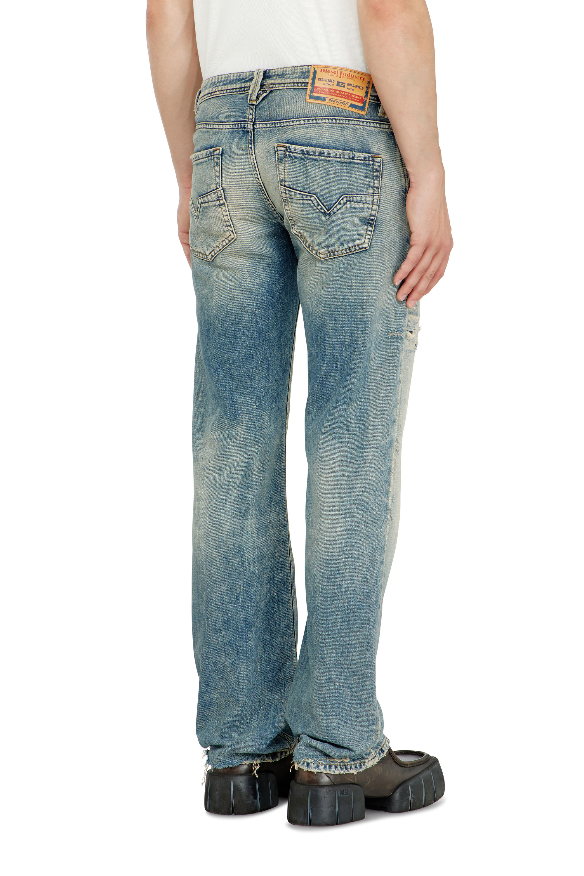 Diesel - Regular Jeans 1985 Larkee 09P62 Homme, Bleu moyen - Image 5