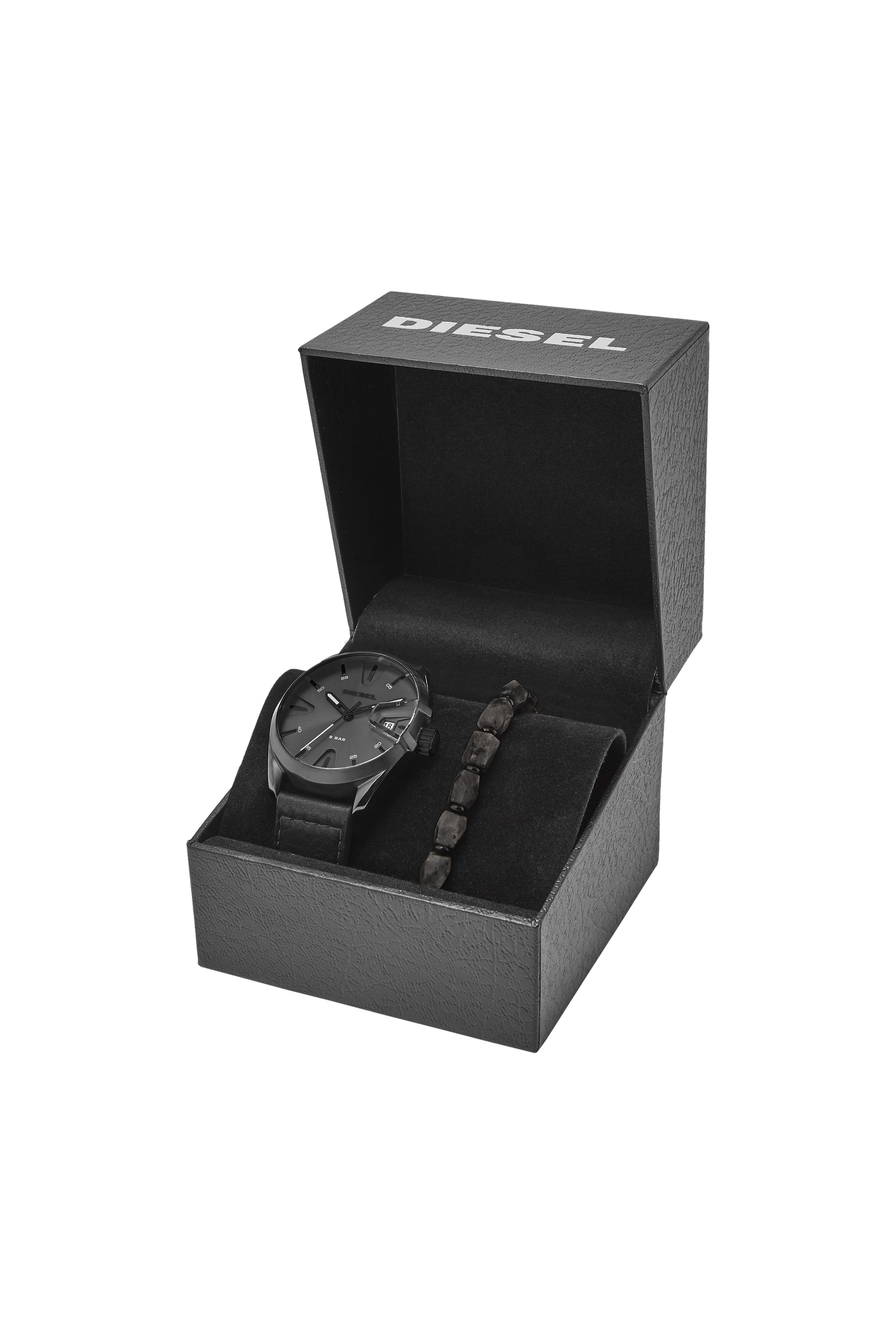 Diesel - DZ1924, Coffret montre MS9 en cuir noir &agrave; trois aiguilles et bracelet Homme in Noir - 4
